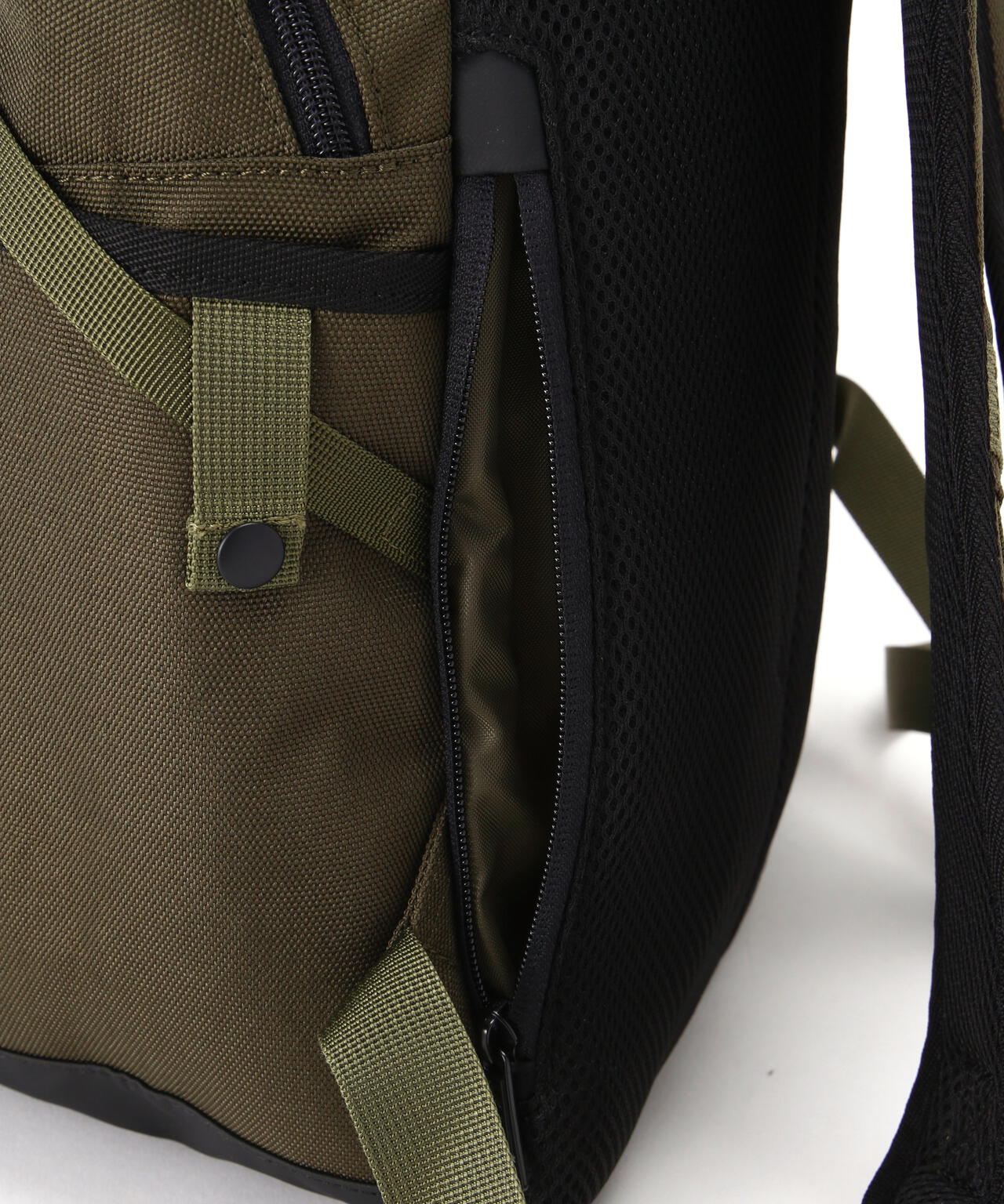 REGLESS DAY PACK