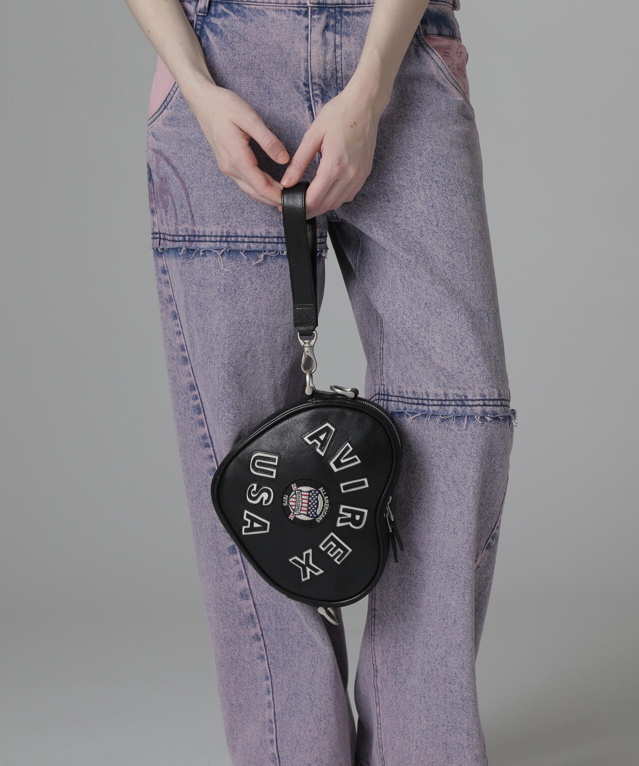 《直営店限定》VARSITY HEART CHAIN BAG/バーシティーハートチェーンバッグ