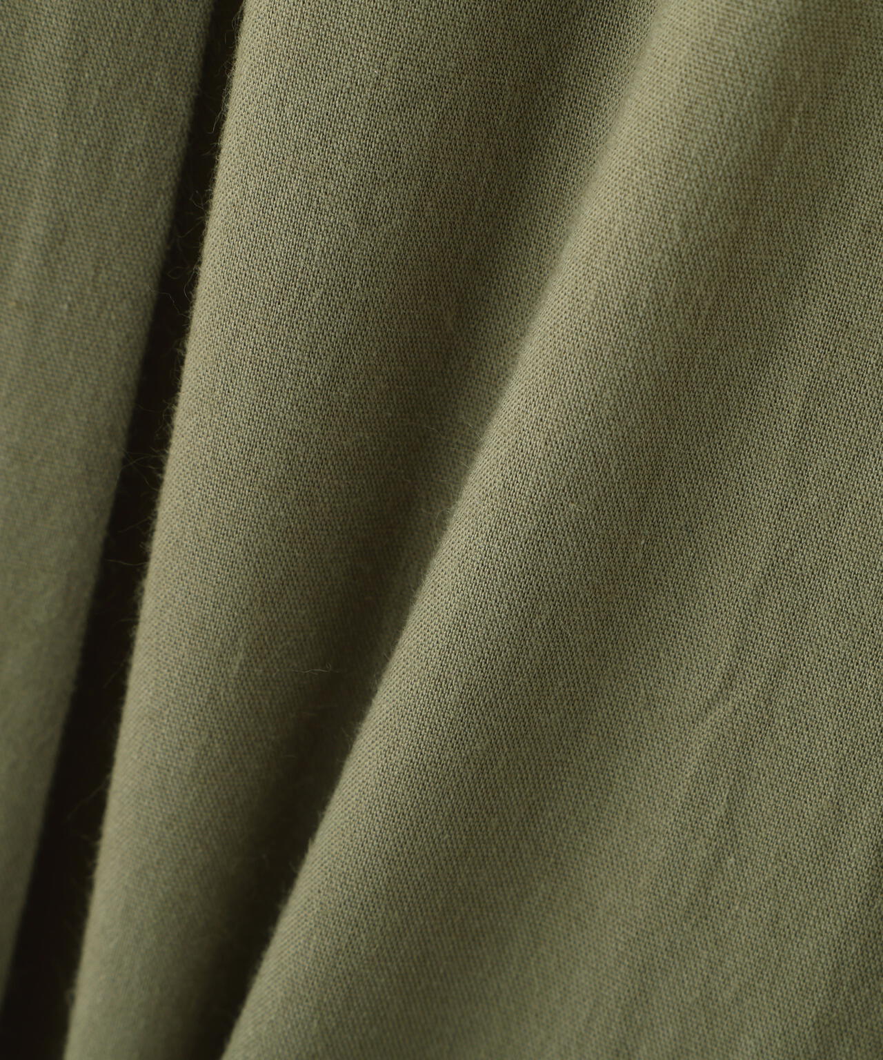 DESIGN BELT TUCK DETAIL PANTS