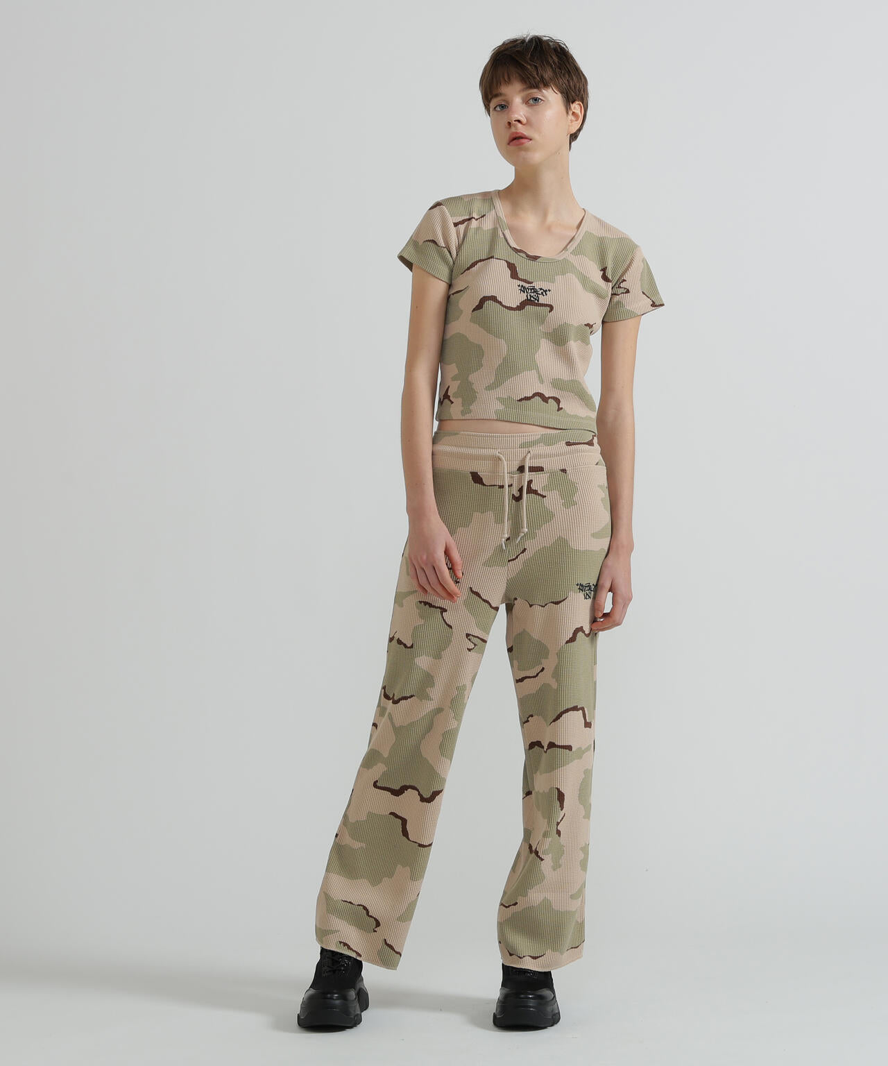 《直営店限定》CAMO WAFFLE PANTS