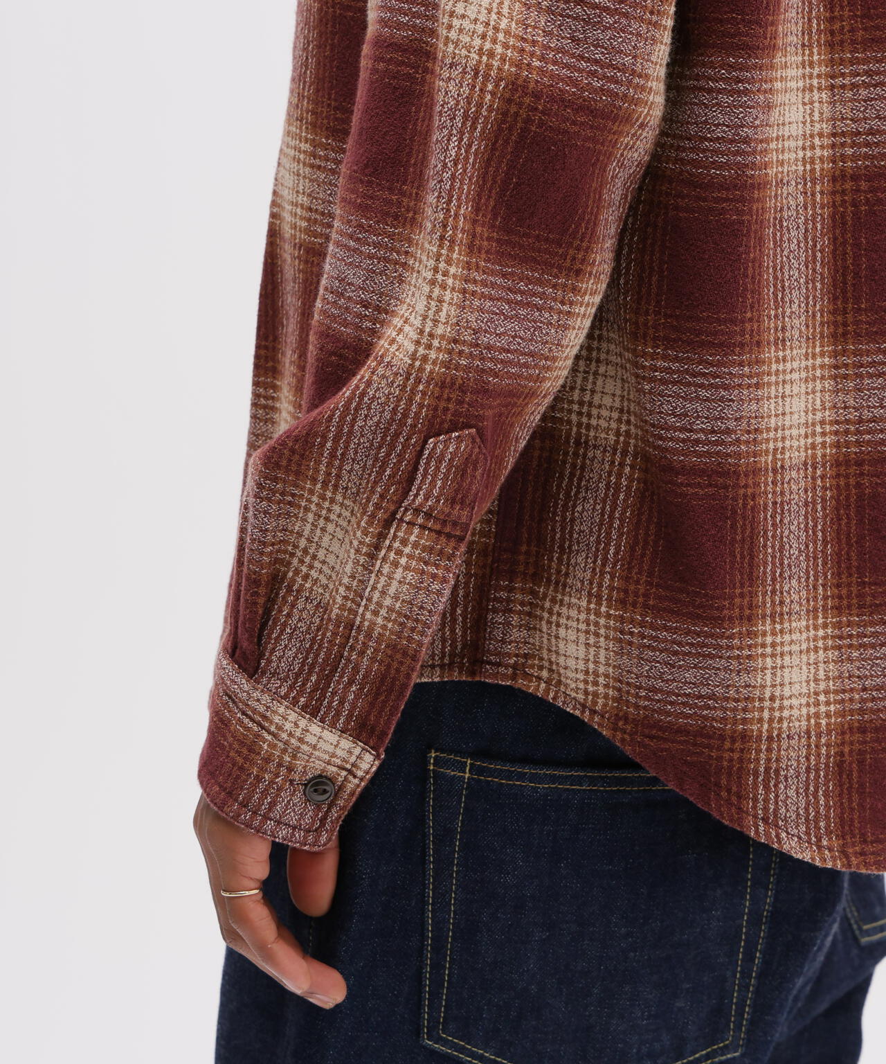 《A.A.R.C》OMBRE CHECK EMB SHIRT