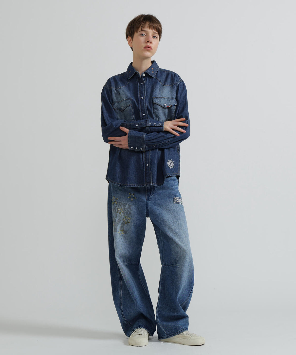 《WOMAN》DENIM SHIRT WITH GRAFFITI PRINT