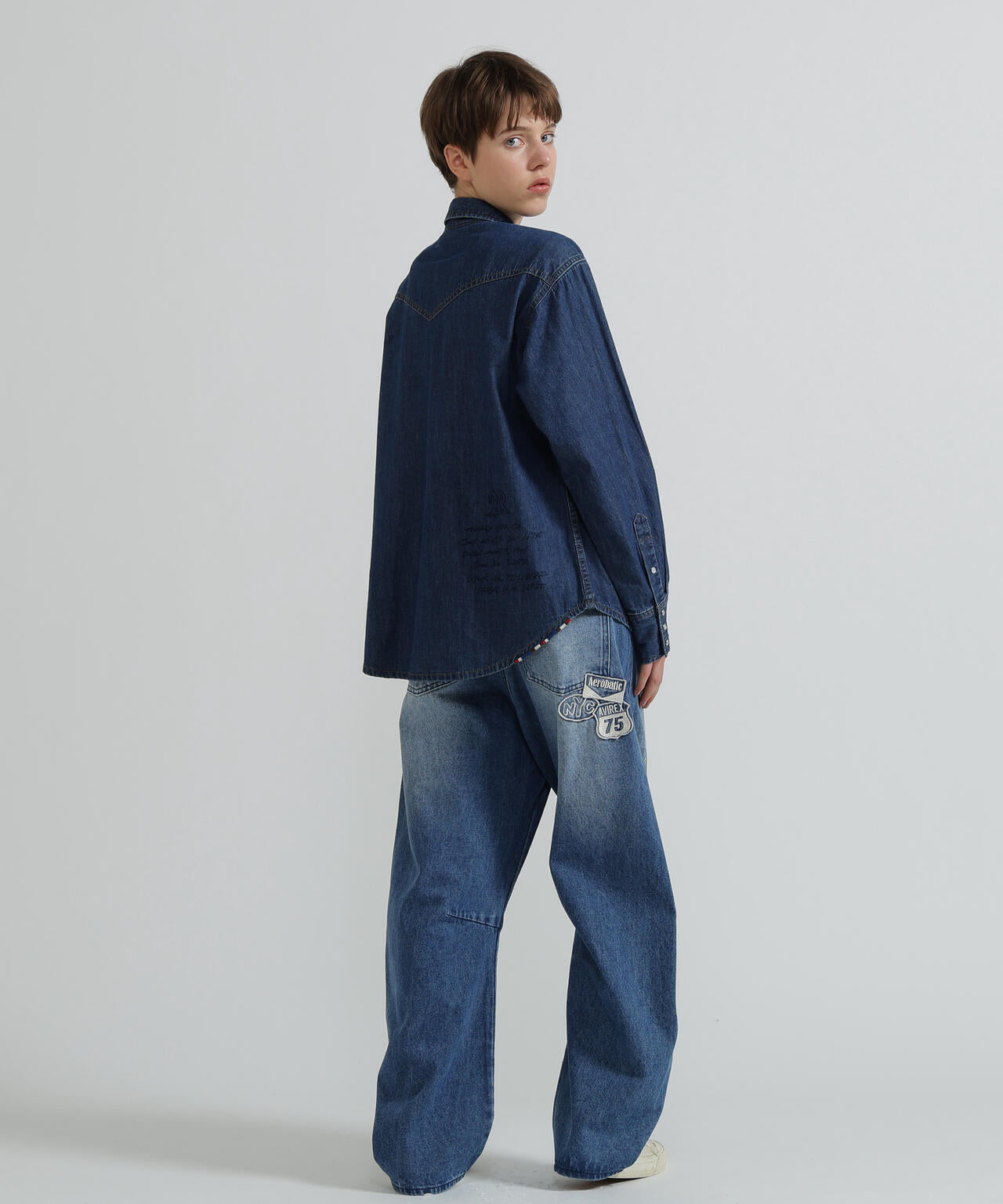 《WOMAN》DENIM SHIRT WITH GRAFFITI PRINT