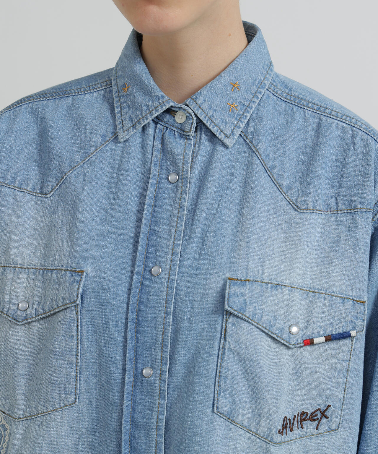 《WOMAN》DENIM SHIRT WITH GRAFFITI PRINT