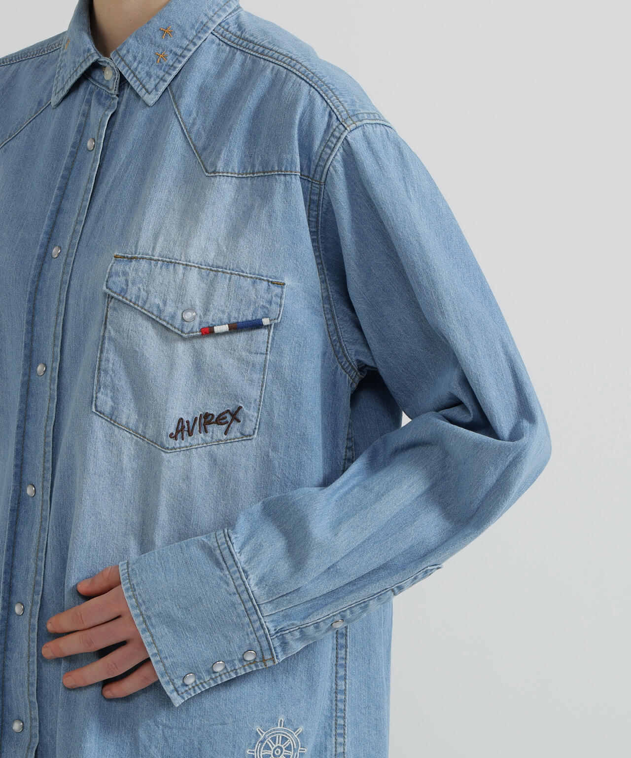 《WOMAN》DENIM SHIRT WITH GRAFFITI PRINT