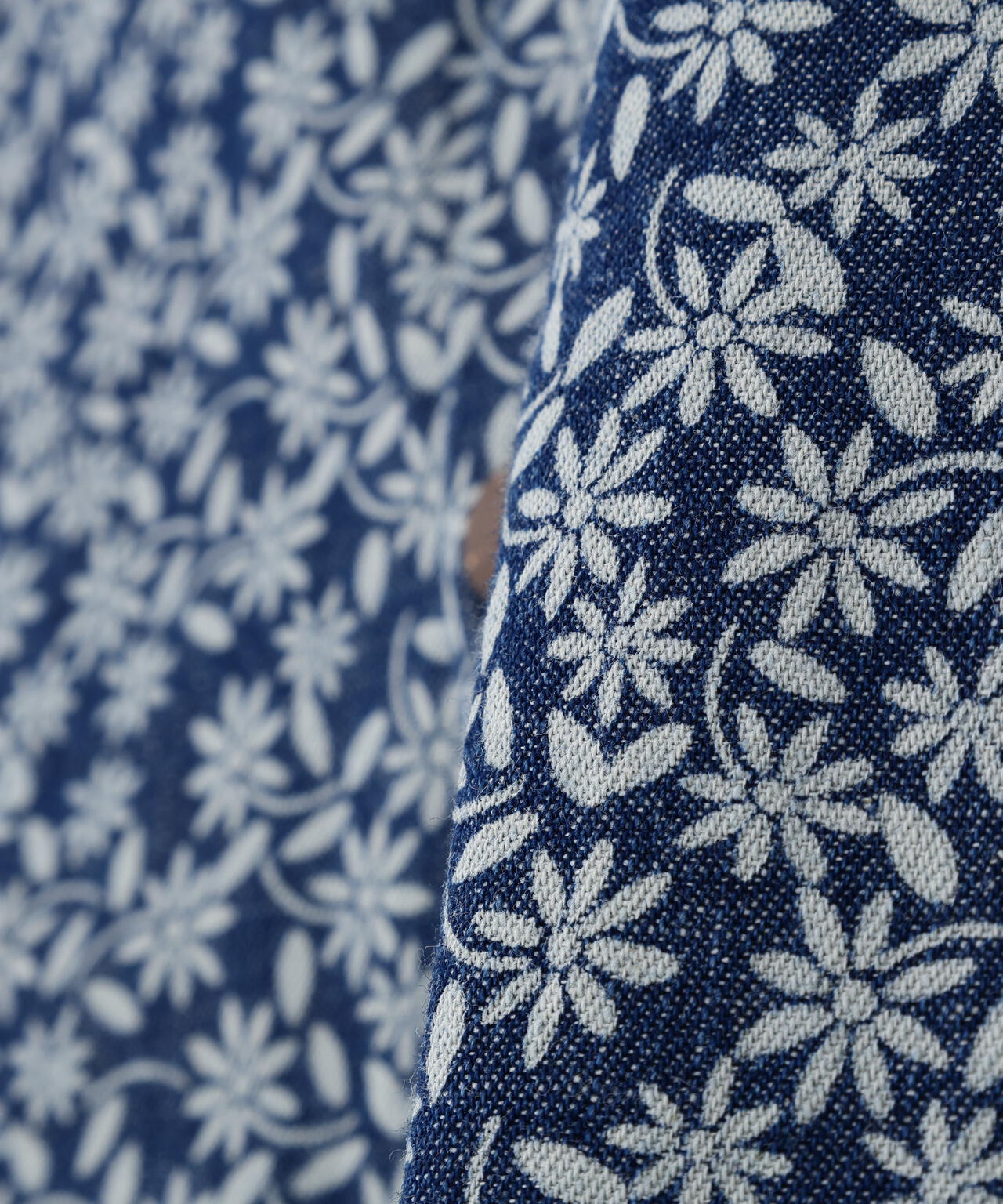 《直営店限定》FLORAL PATTERN S/S SHIRT