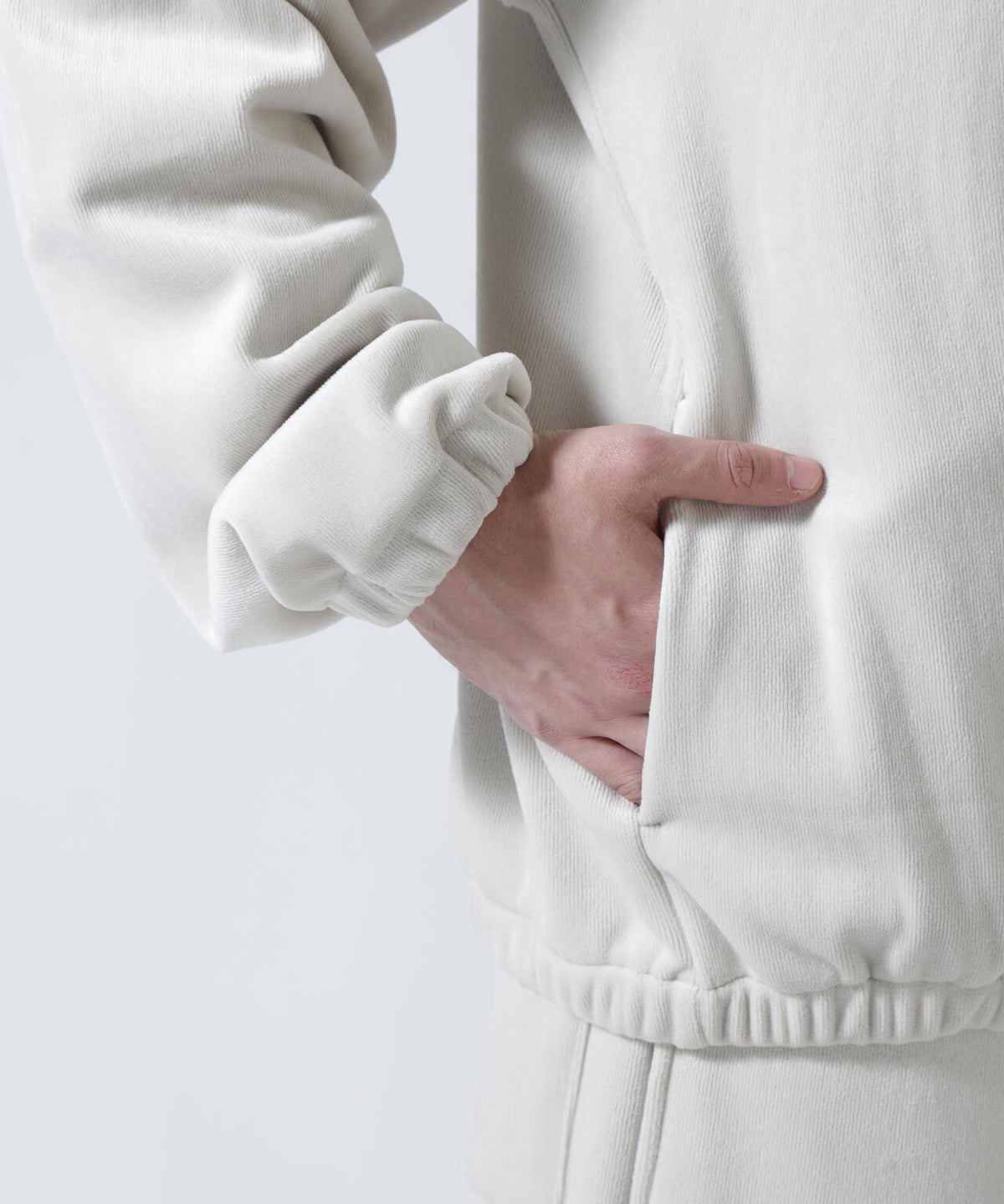 《直営店限定》CALL BONDING TRACK JACKET ”EMBLEM”