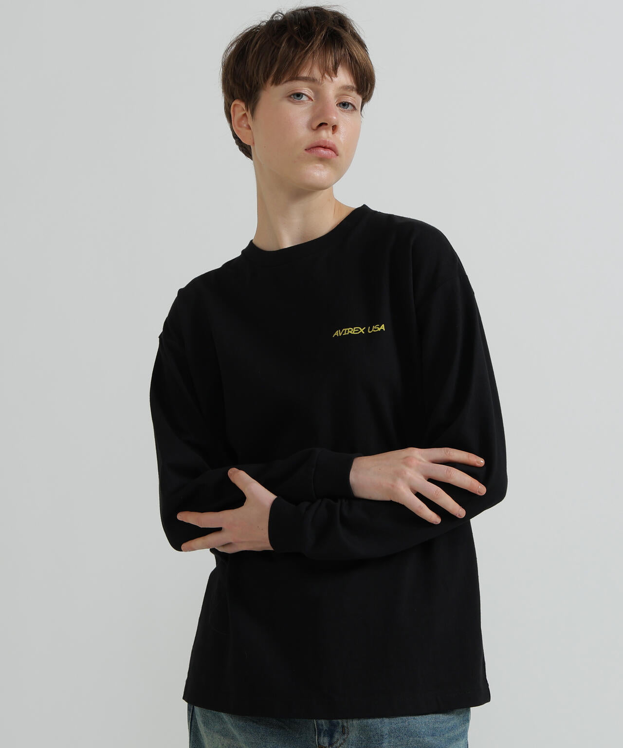 《WOMAN》RANDOM LOGO TOMCAT T-SHIRT