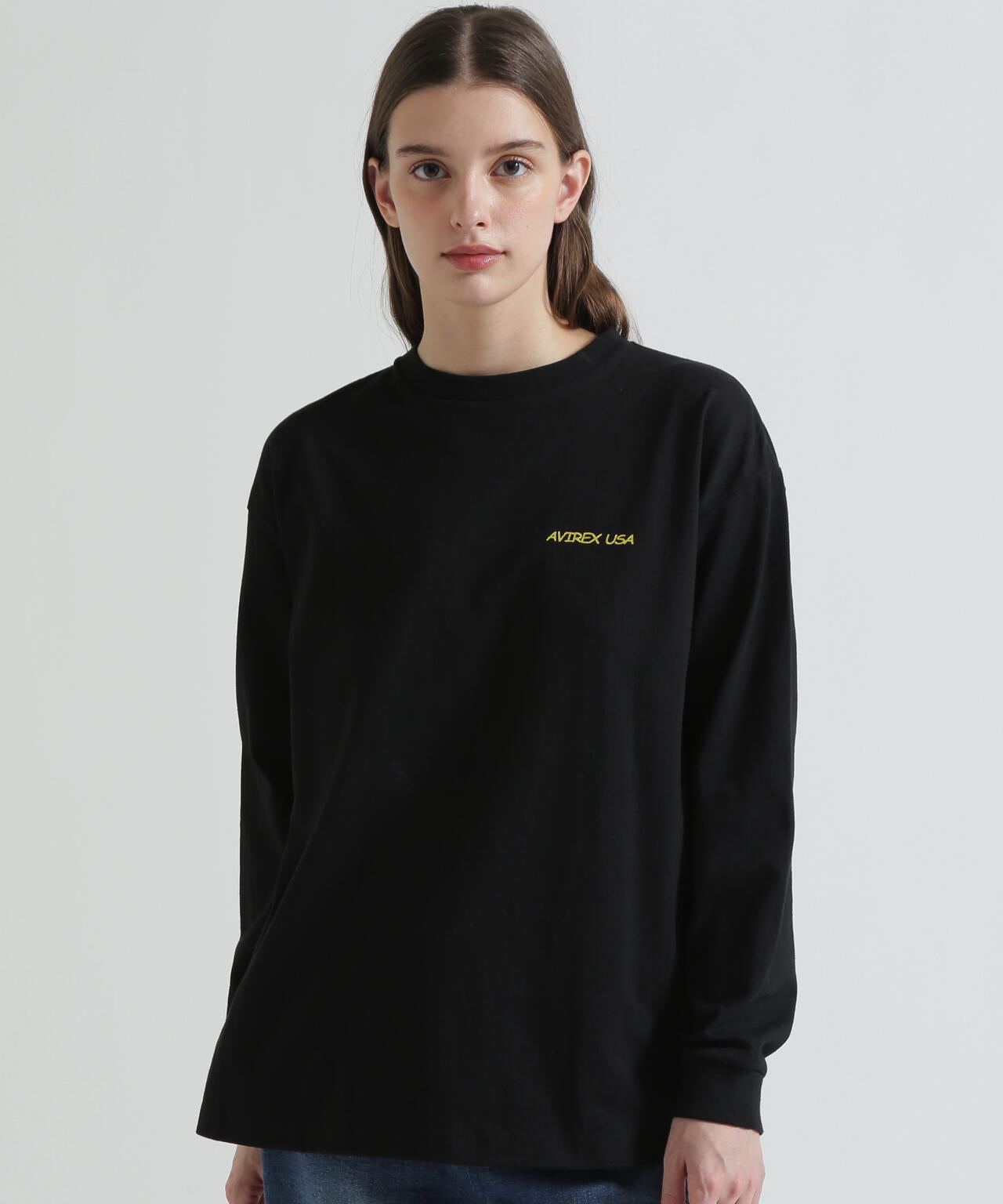 《WOMAN》RANDOM LOGO TOMCAT T-SHIRT