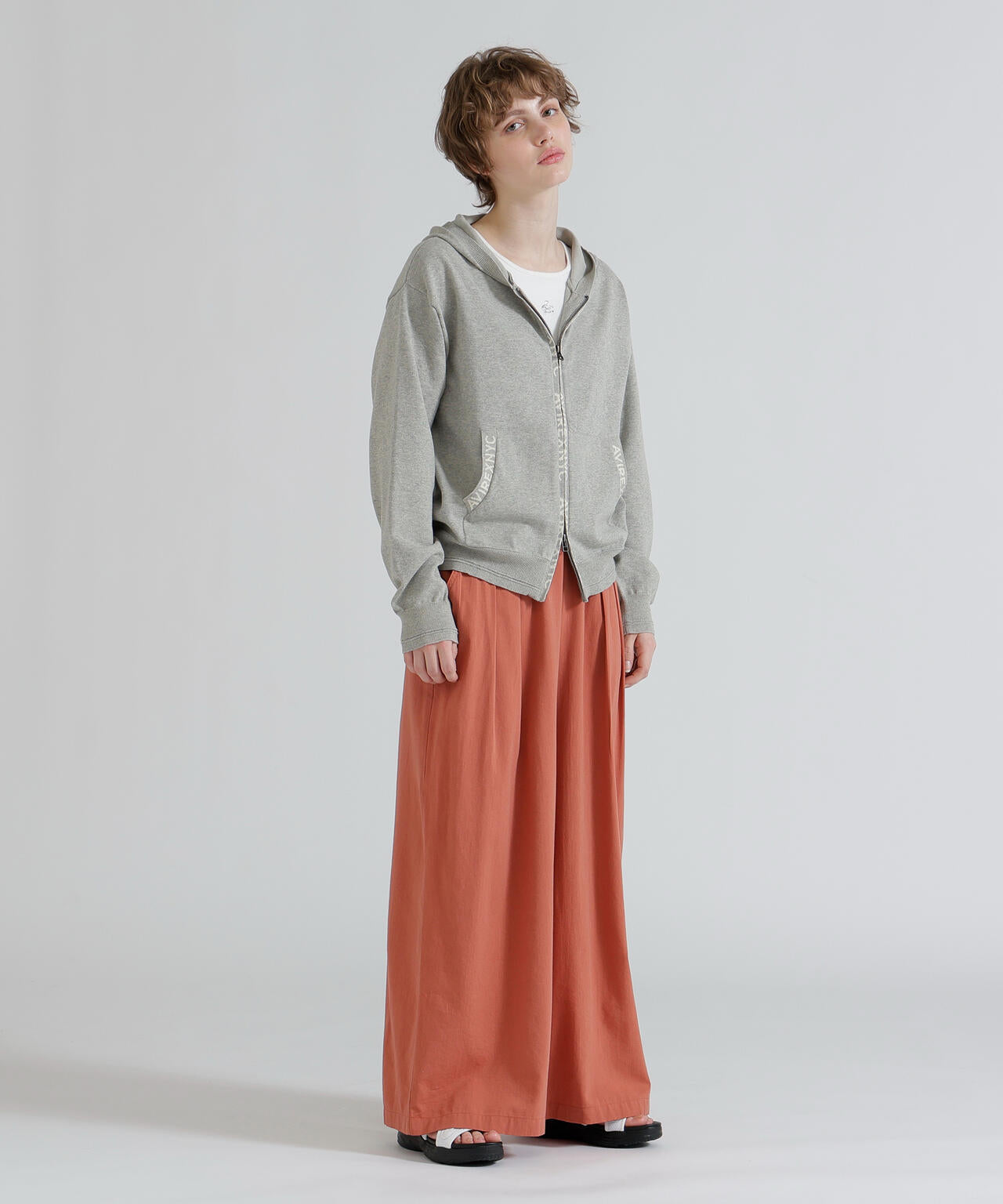 《WOMAN》SWEAT LOOK KNIT HOODIE