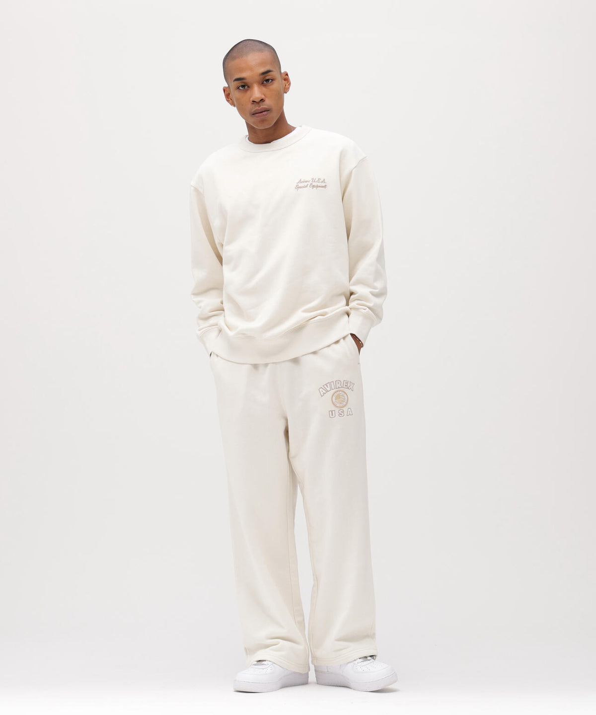 《直営店限定》VARSITY FLAG CREW NECK SWEAT