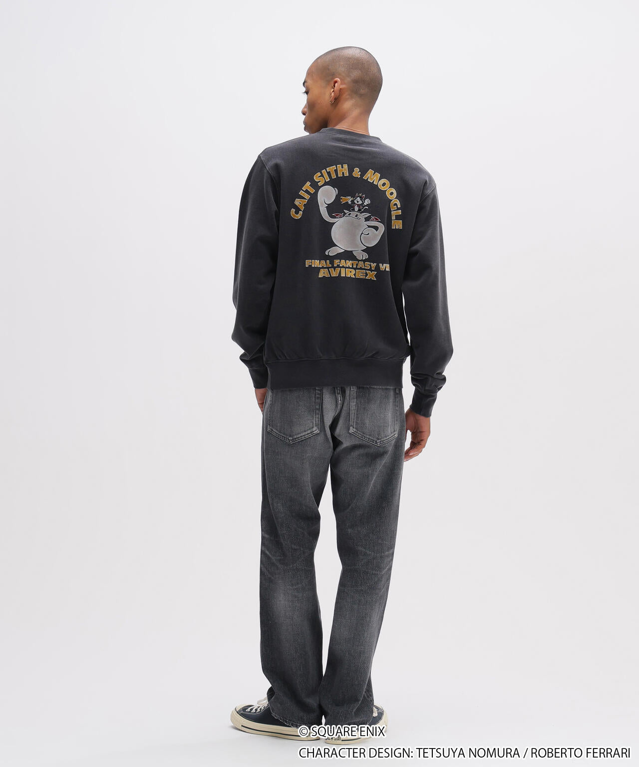 《AVIREX × FINAL FANTASY VII REMAKE》CREW NECK SWEAT ”CaitSith & MOOGLE”