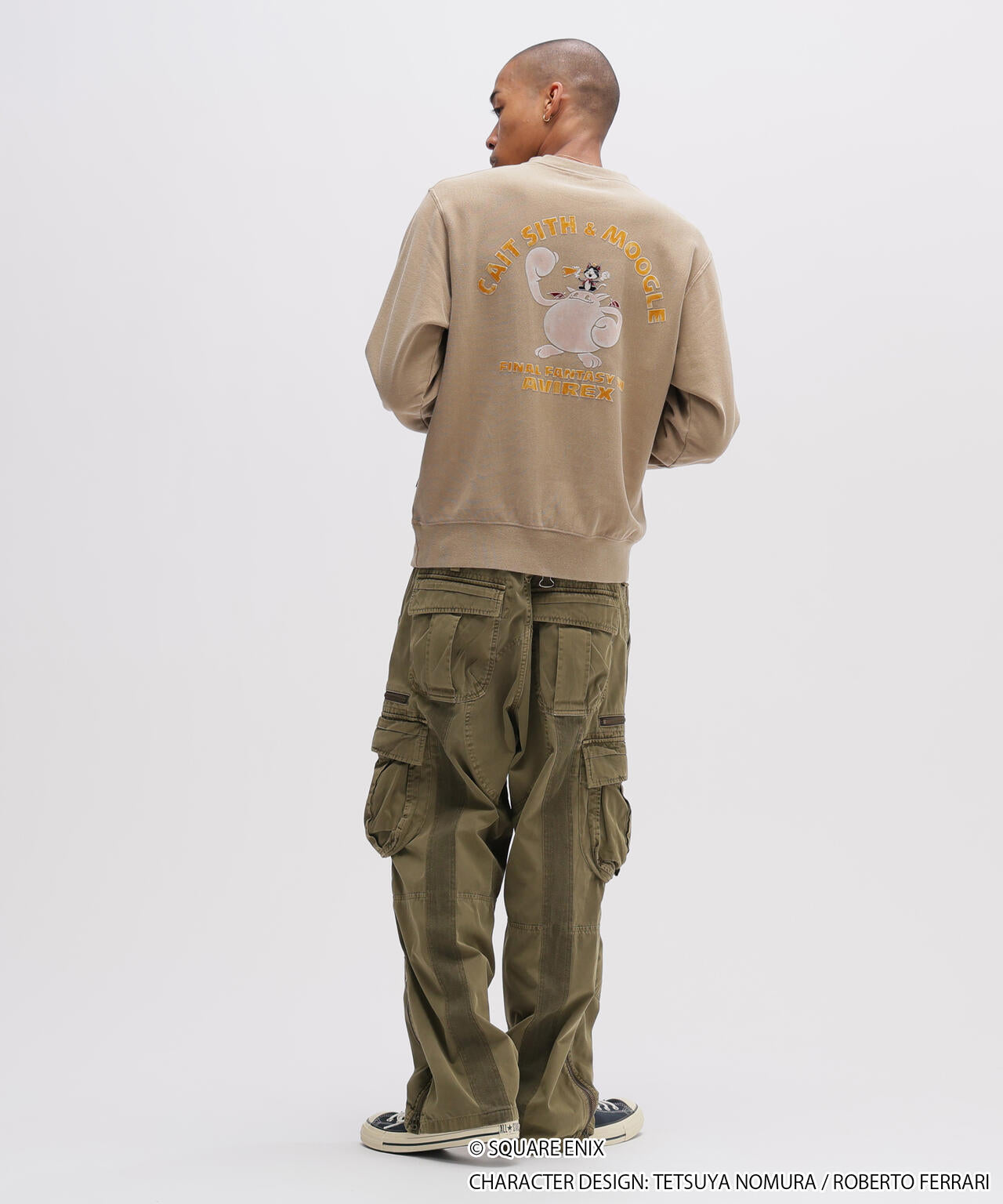 《AVIREX × FINAL FANTASY VII REMAKE》CREW NECK SWEAT ”CaitSith & MOOGLE”
