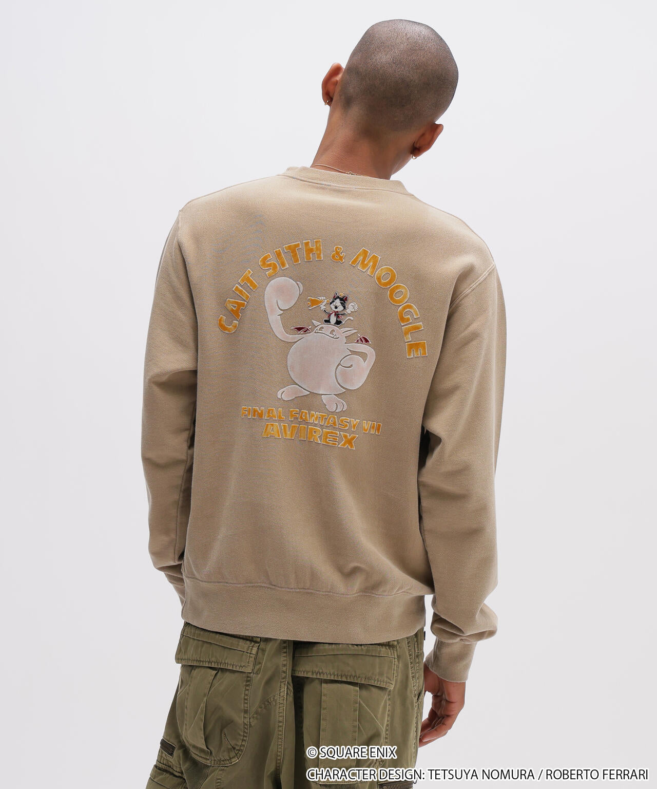《AVIREX × FINAL FANTASY VII REMAKE》CREW NECK SWEAT ”CaitSith & MOOGLE”