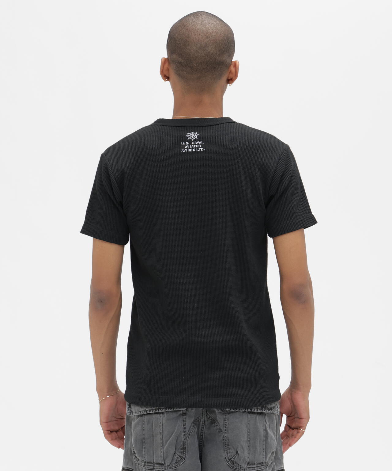 MINI WAFFLE HENLEY NECK T-SHIRT ”STENCIL”