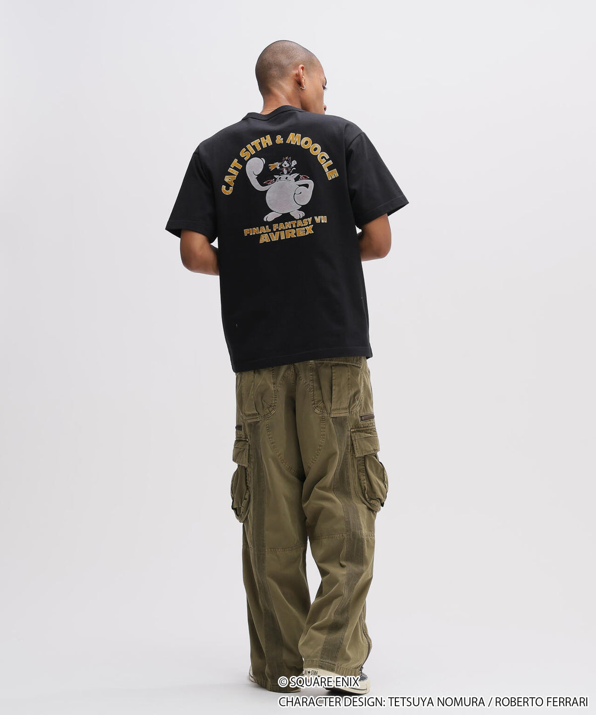 《AVIREX × FINAL FANTASY VII REMAKE》CREW NECK T-SHIRT ”CaitSith&MOOGLE”