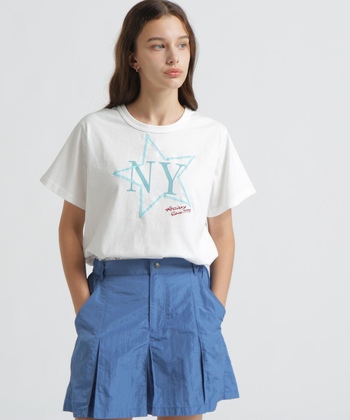 《WOMAN/直営店限定》FADE WASH T‐SHIRT WITH STAR EMBROIDERY