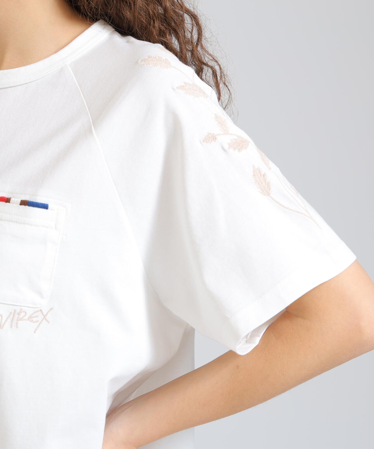 《直営店限定》HAND STITCHED STYLE T-SHIRT