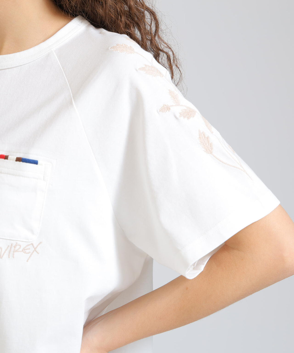 《直営店限定》HAND STITCHED STYLE T-SHIRT