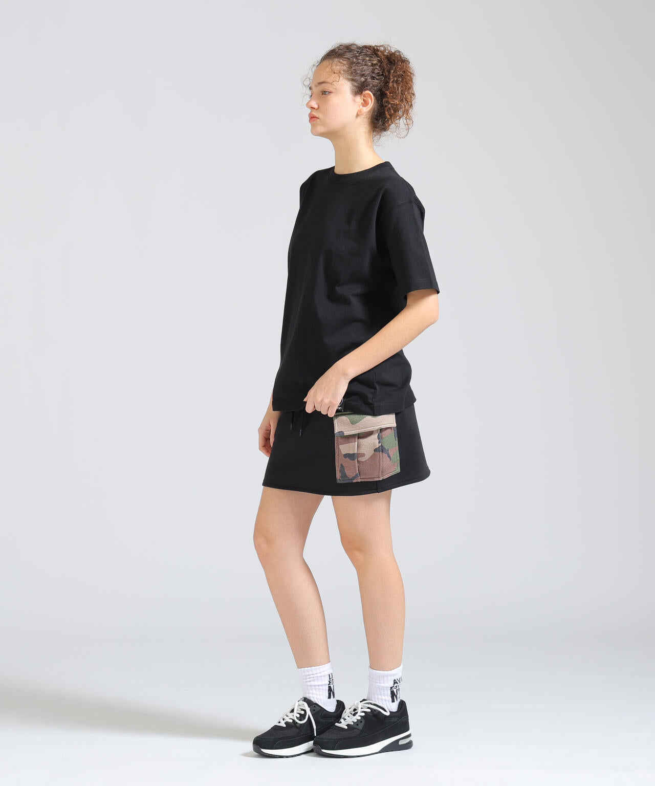 《WOMAN/直営店限定》S/S VARSITY CAMO LOGO T-SHIRT