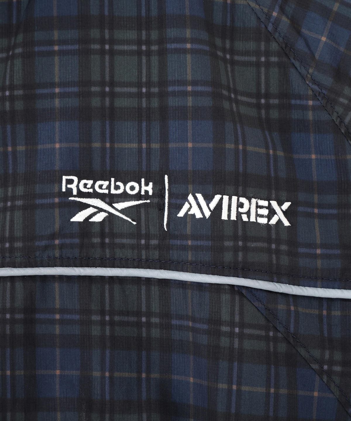 《AVIREX × Reebok》TRAINING JACKET ”MODERN SAGE COLLECTION”