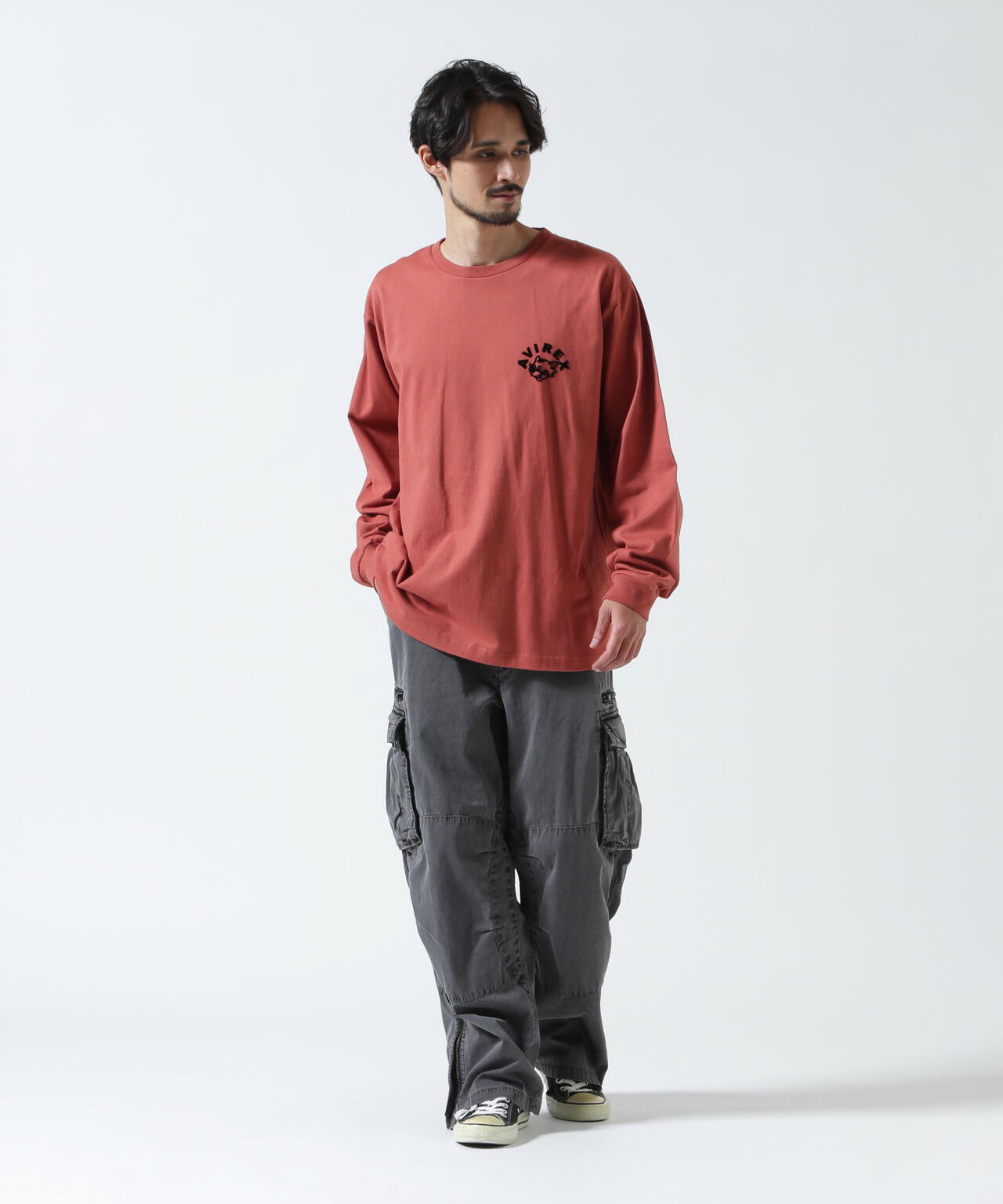 Height 178 Chest 92 Waist 76 hips 95 Shoes 27.0 着用サイズ:2XL