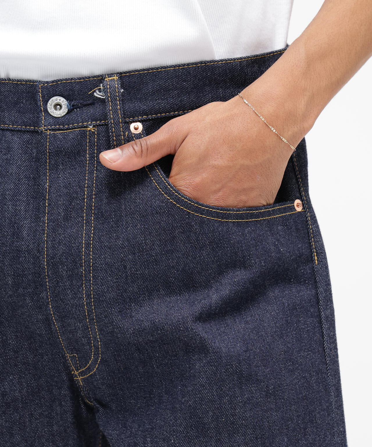 H:178cm C:90cm W:68cm H:94cm 着用サイズ:34