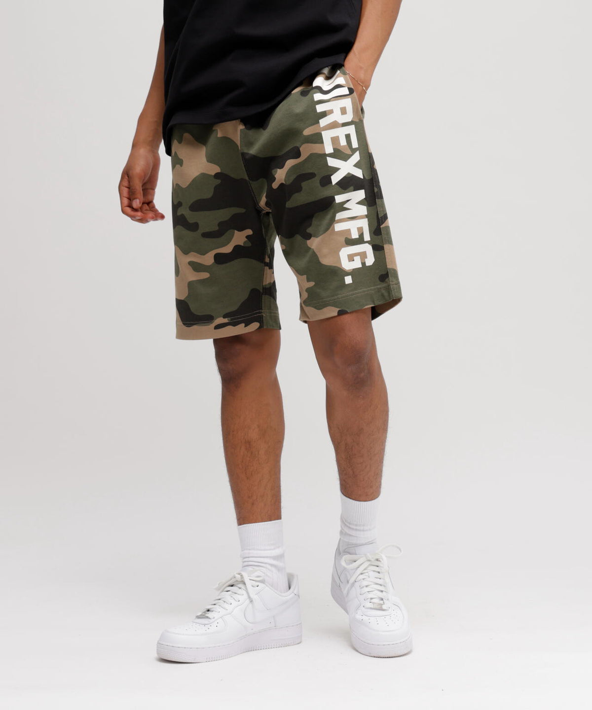 《WEB&DEPOT限定》VERTICAL LOGO SHORT PANTS