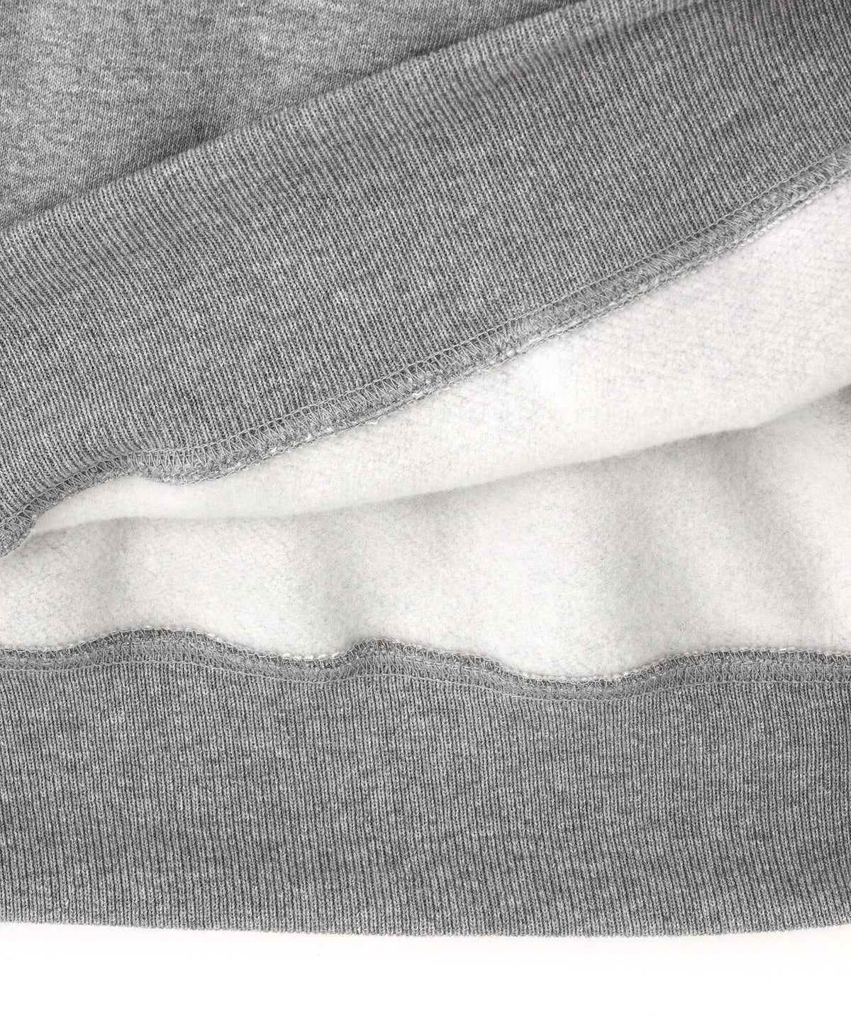 《DAILY/デイリー》LOGO PULLOVER HOODIE