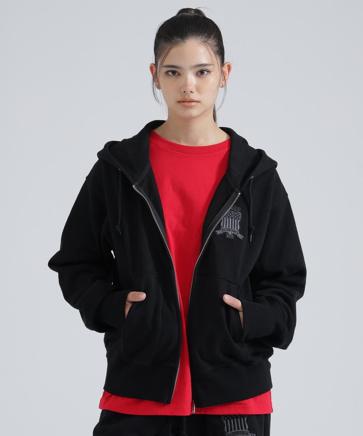 《WOMAN》SIGNATURE VARSITY LOGO ZIP PARKA