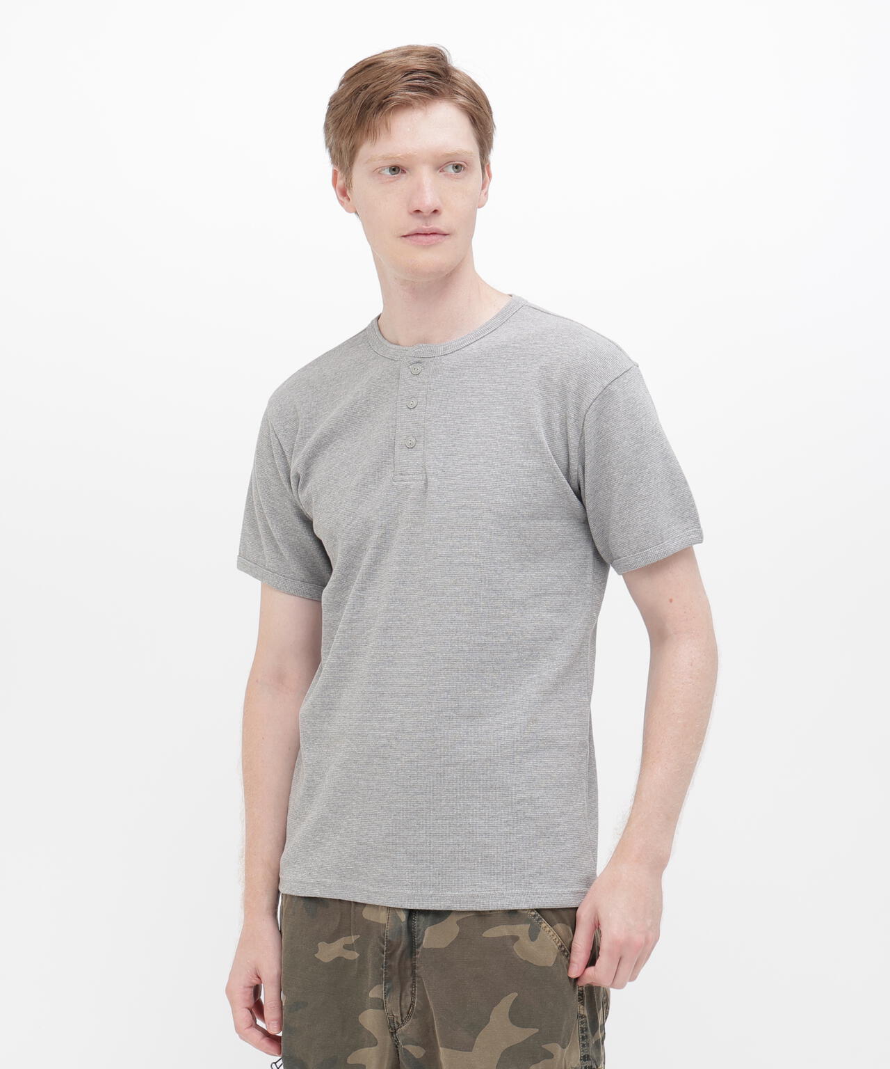 《DAILY/デイリー》MINI WAFFLE HENLEY NECK T-SHIRT