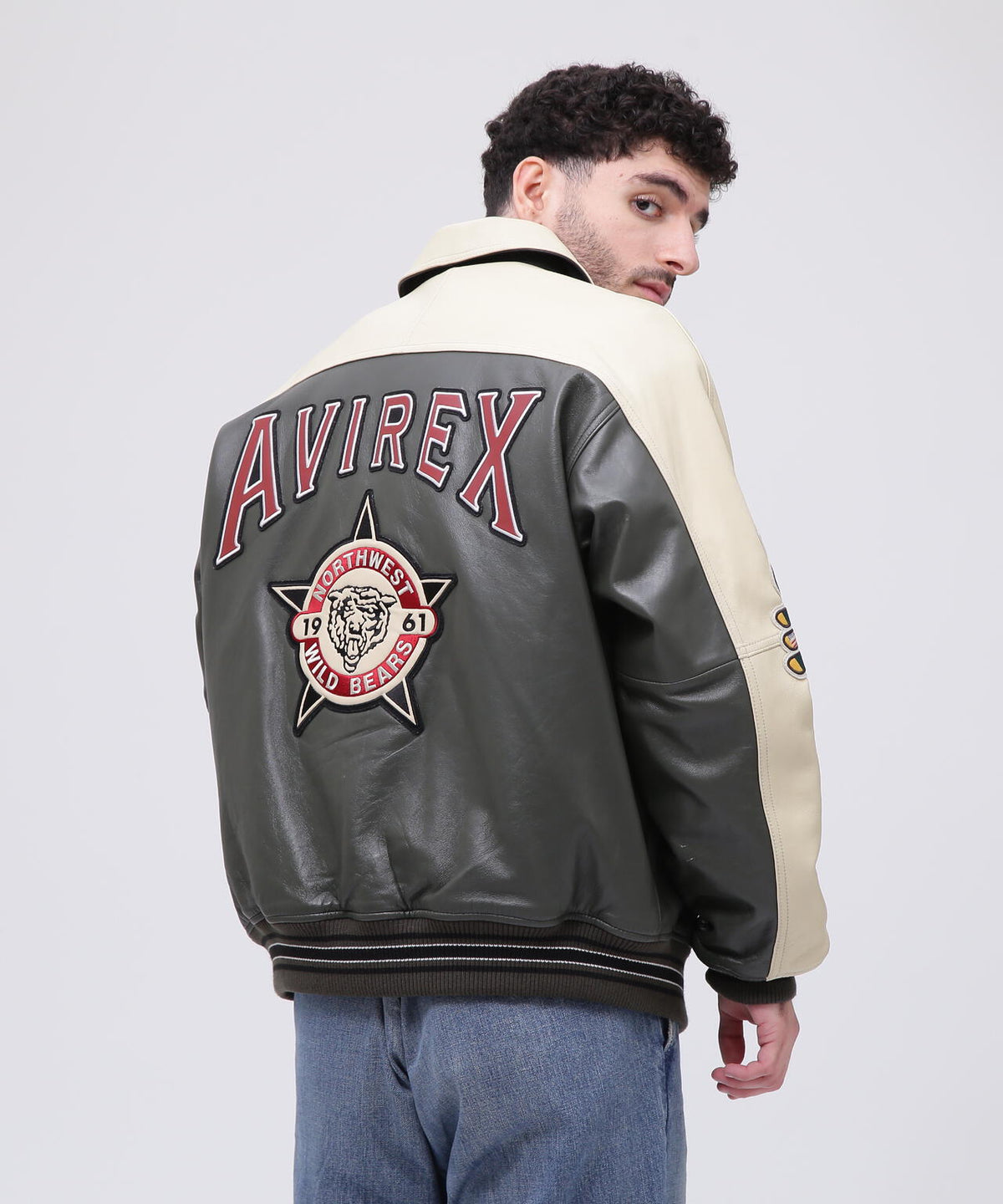 STADIUM JACKET WILD BEARS