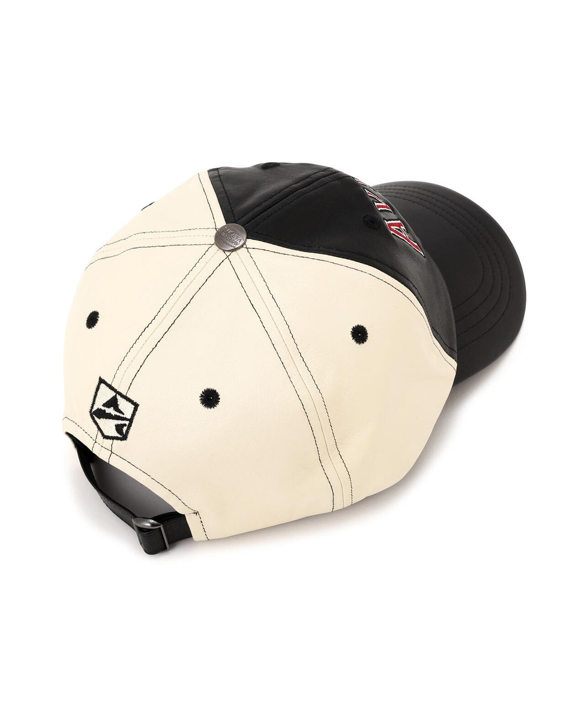 VARSITY LEATHER CAP ”WILD BEAR”