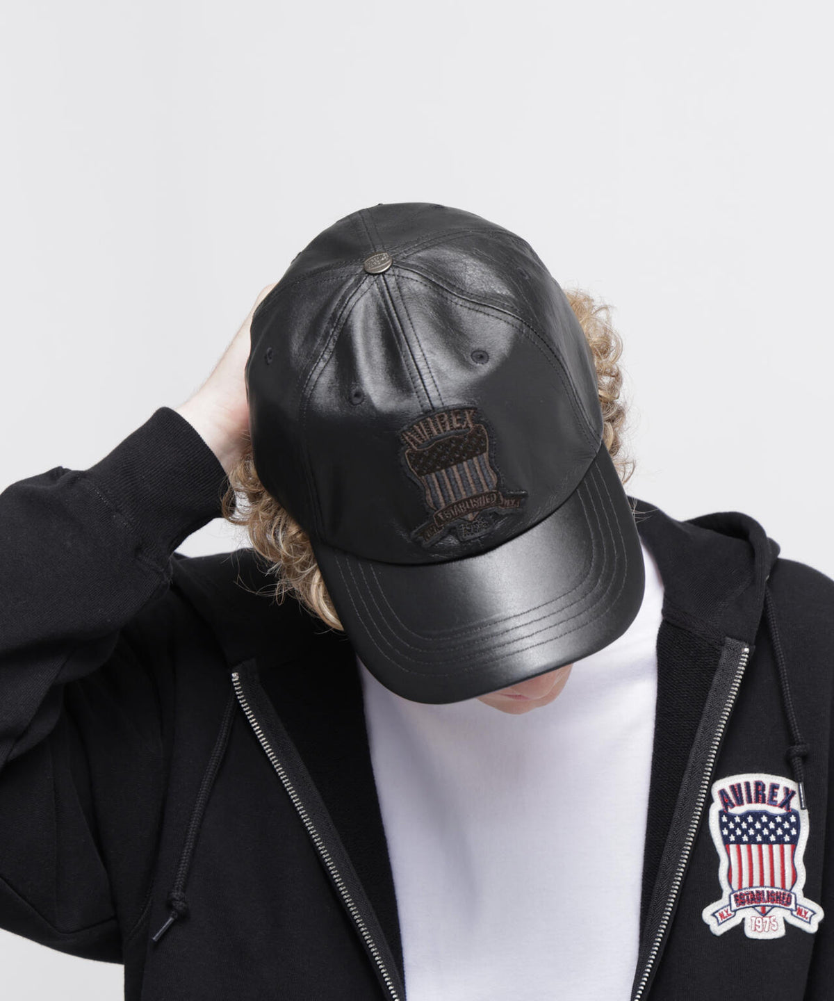 VARSITY LEATHER CAP ”SIGNATURE LOGO” SAME COLOR