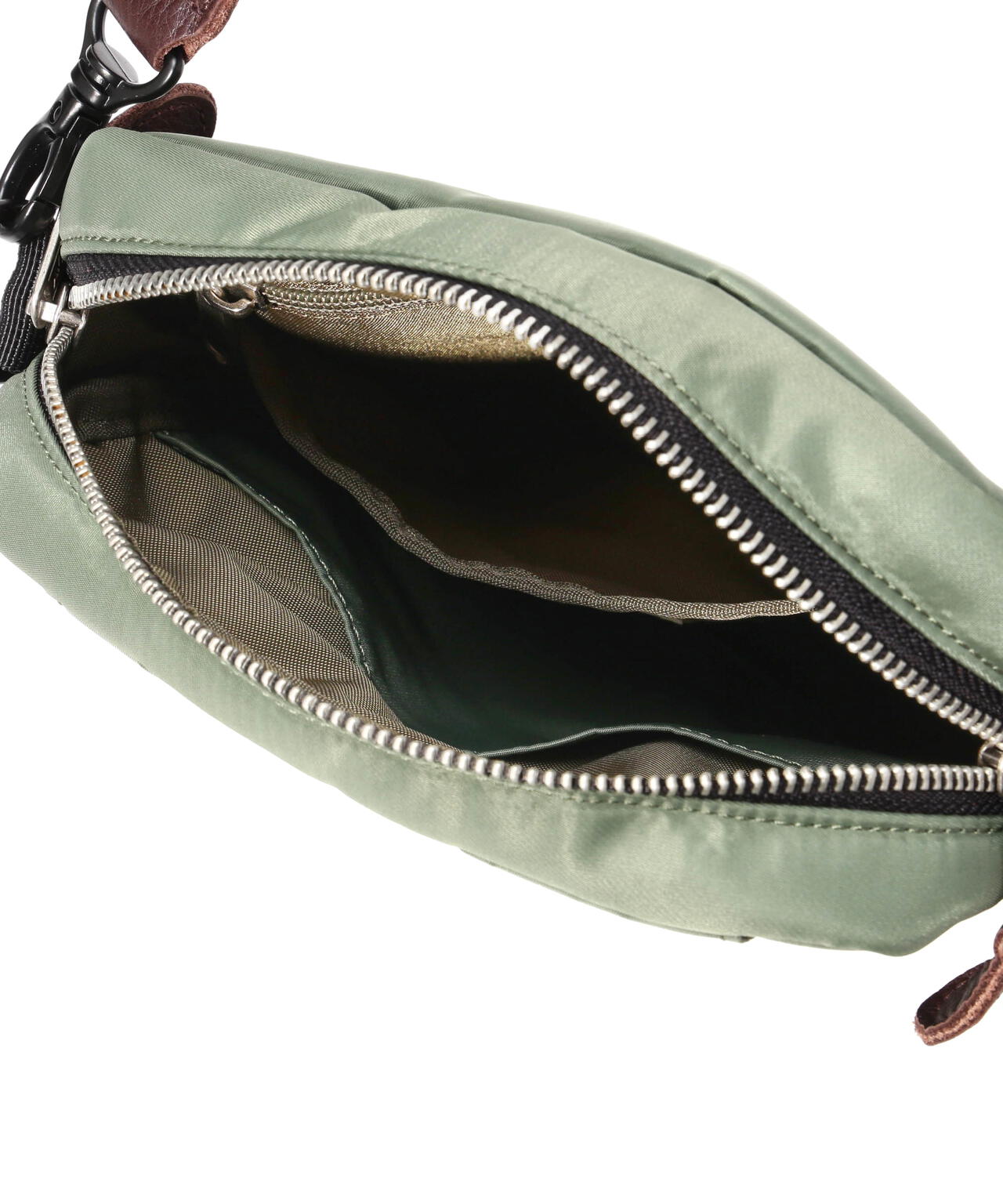FLIGHT NYLON ”VERTICAL SHOULDER BAG”