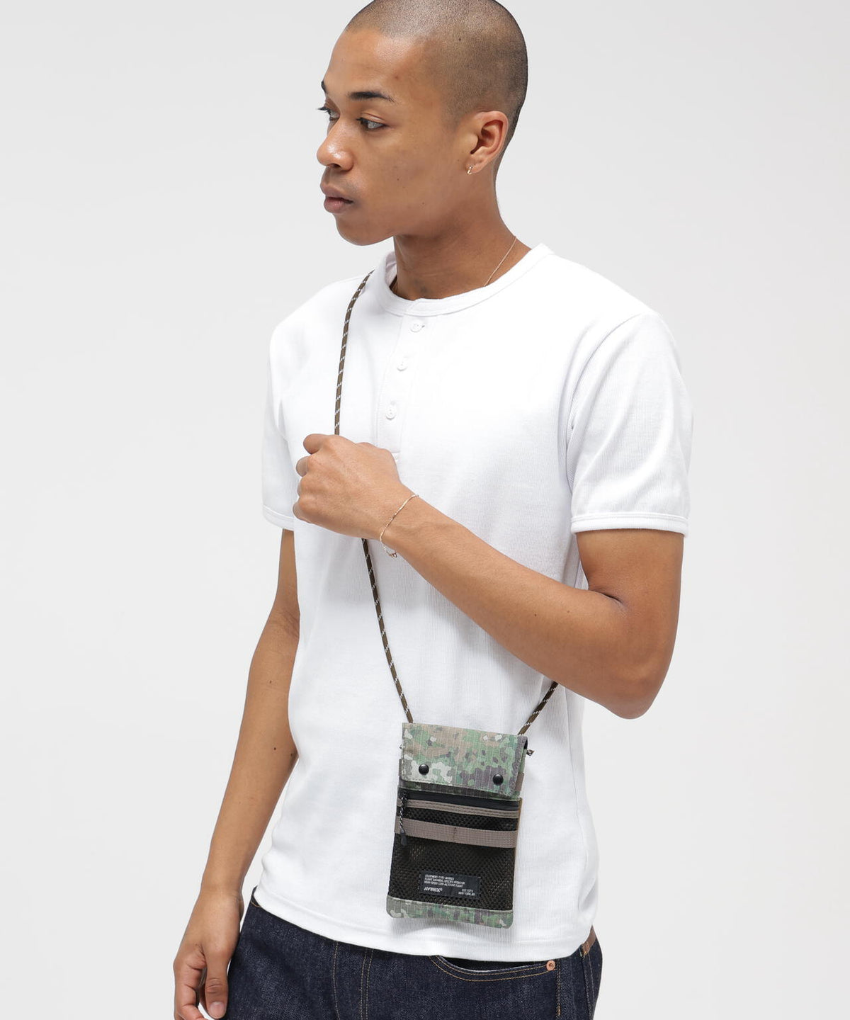 《直営店限定》REFLECT RIP VERTICAL POCHETTE