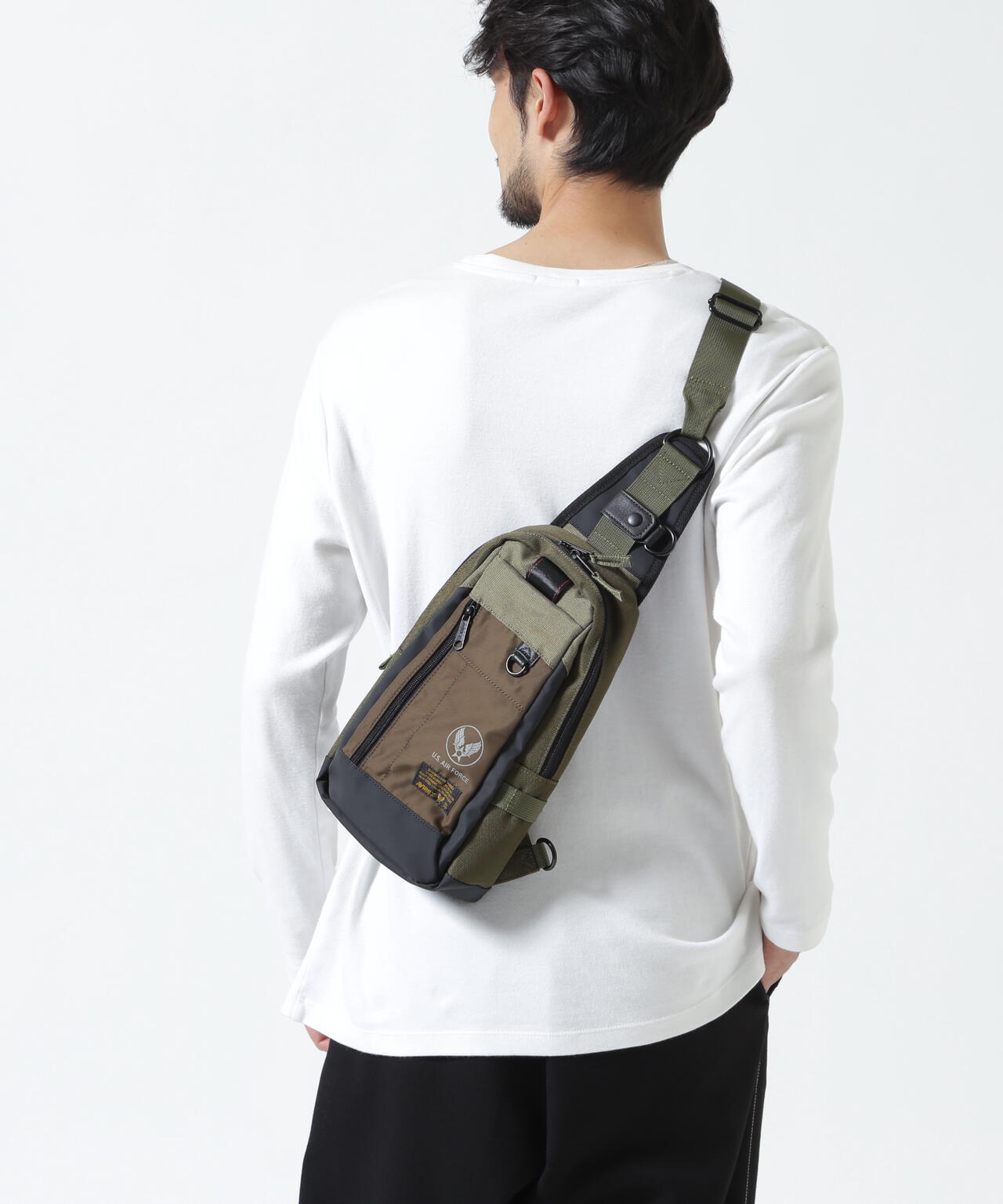 REGLESS ONE SHOULDER BAG