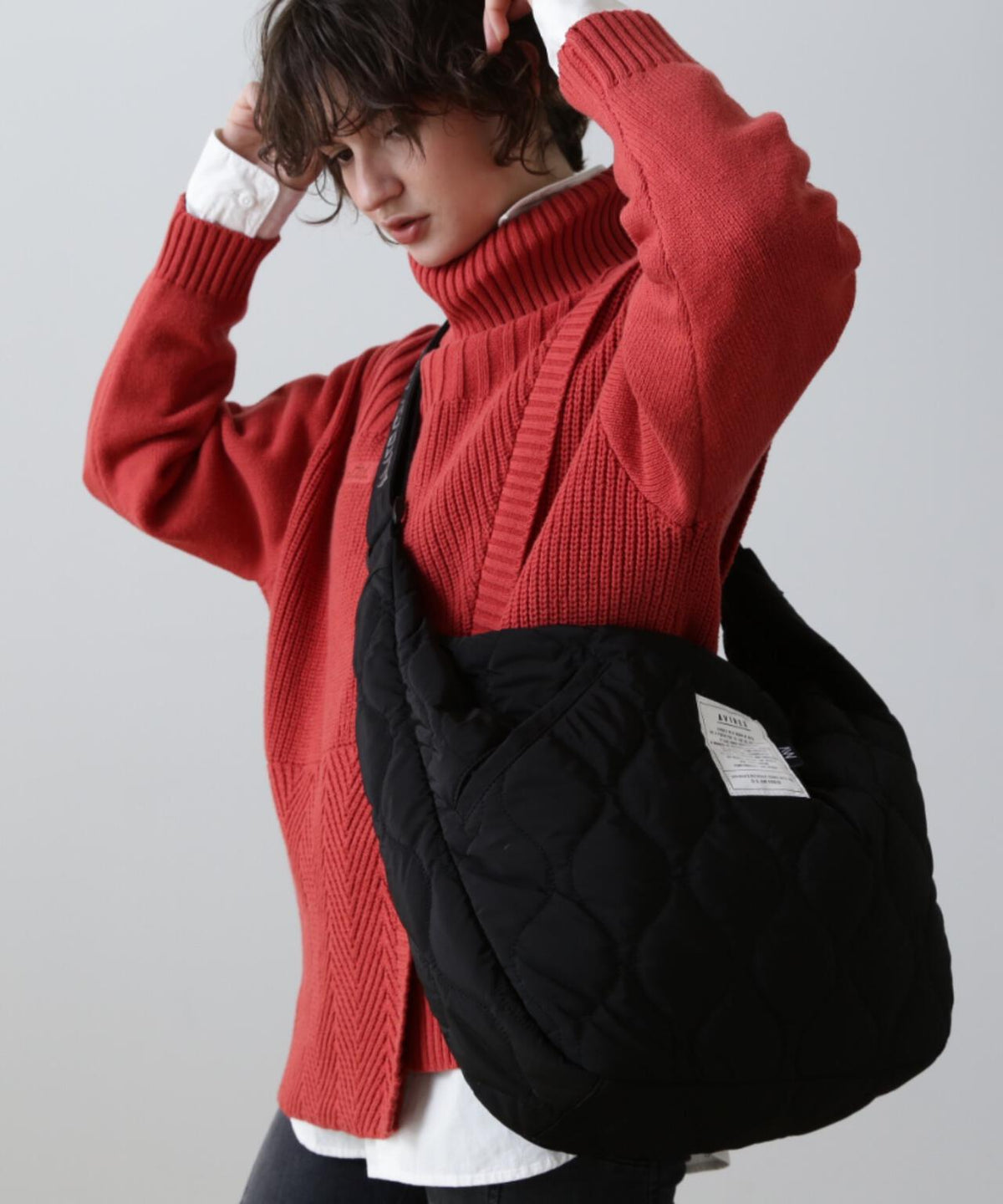 BONDING QUILTING SHOULDER BAG