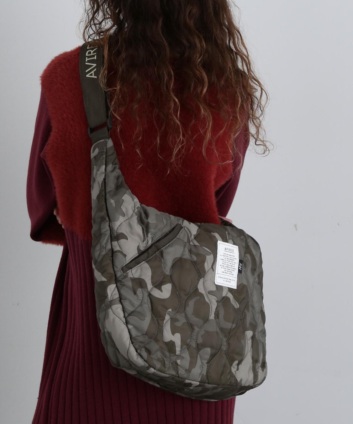 BONDING QUILTING SHOULDER BAG