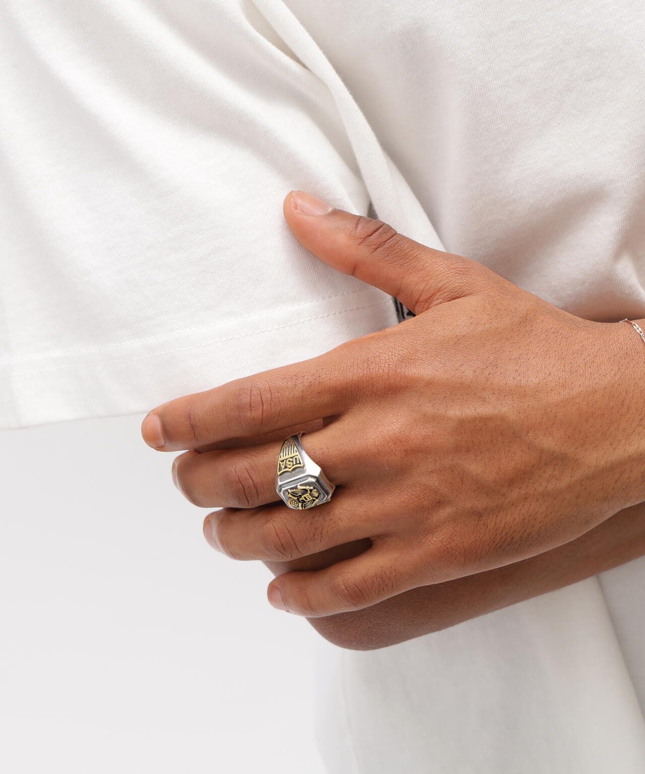 《AVIREX by J.H.M CO.,LTD.》MATERIAL COMBI SIGNET RING ”USAF”