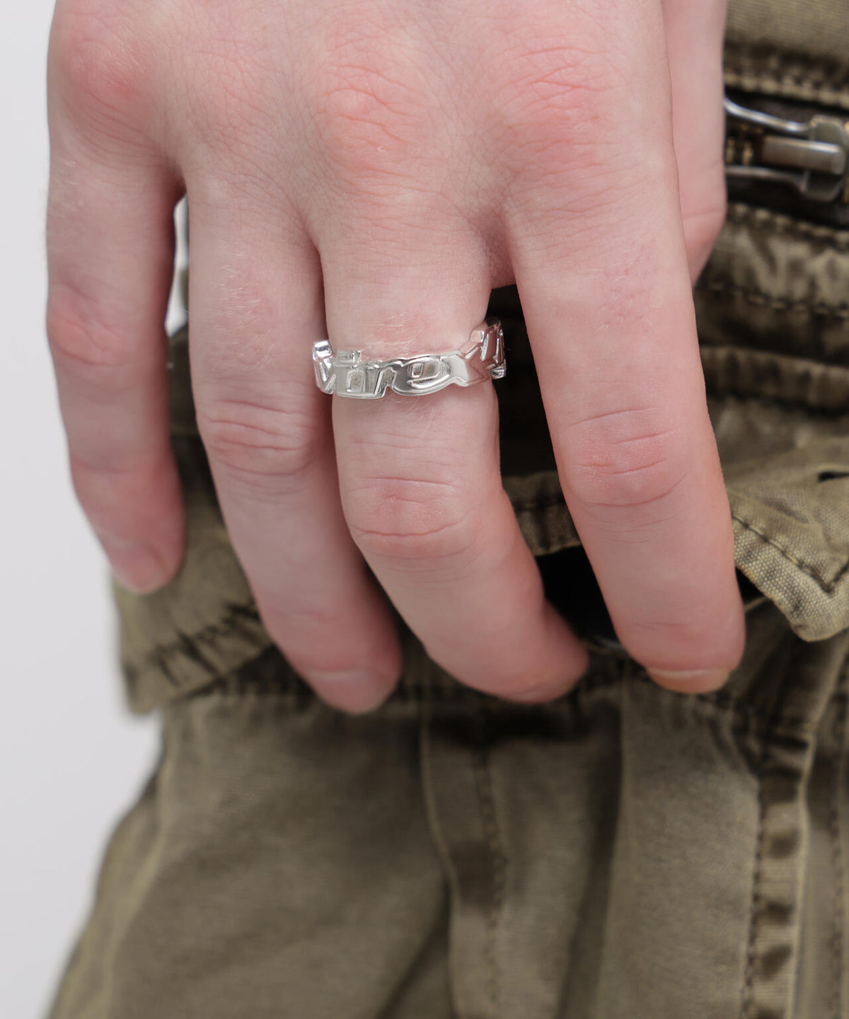 《AVIREX by J.H.M CO.,LTD.》GOALERS SIGNATURE LOGO RING