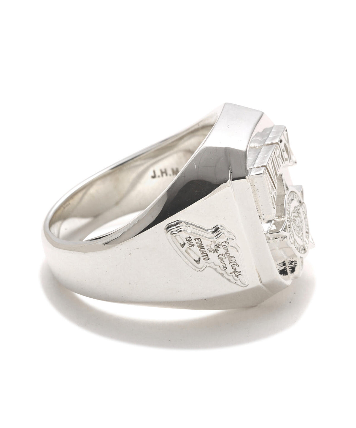 《AVIREX by J.H.M CO.,LTD.》VARSITY ARCHIVES WILD BEAR SIGNET RING