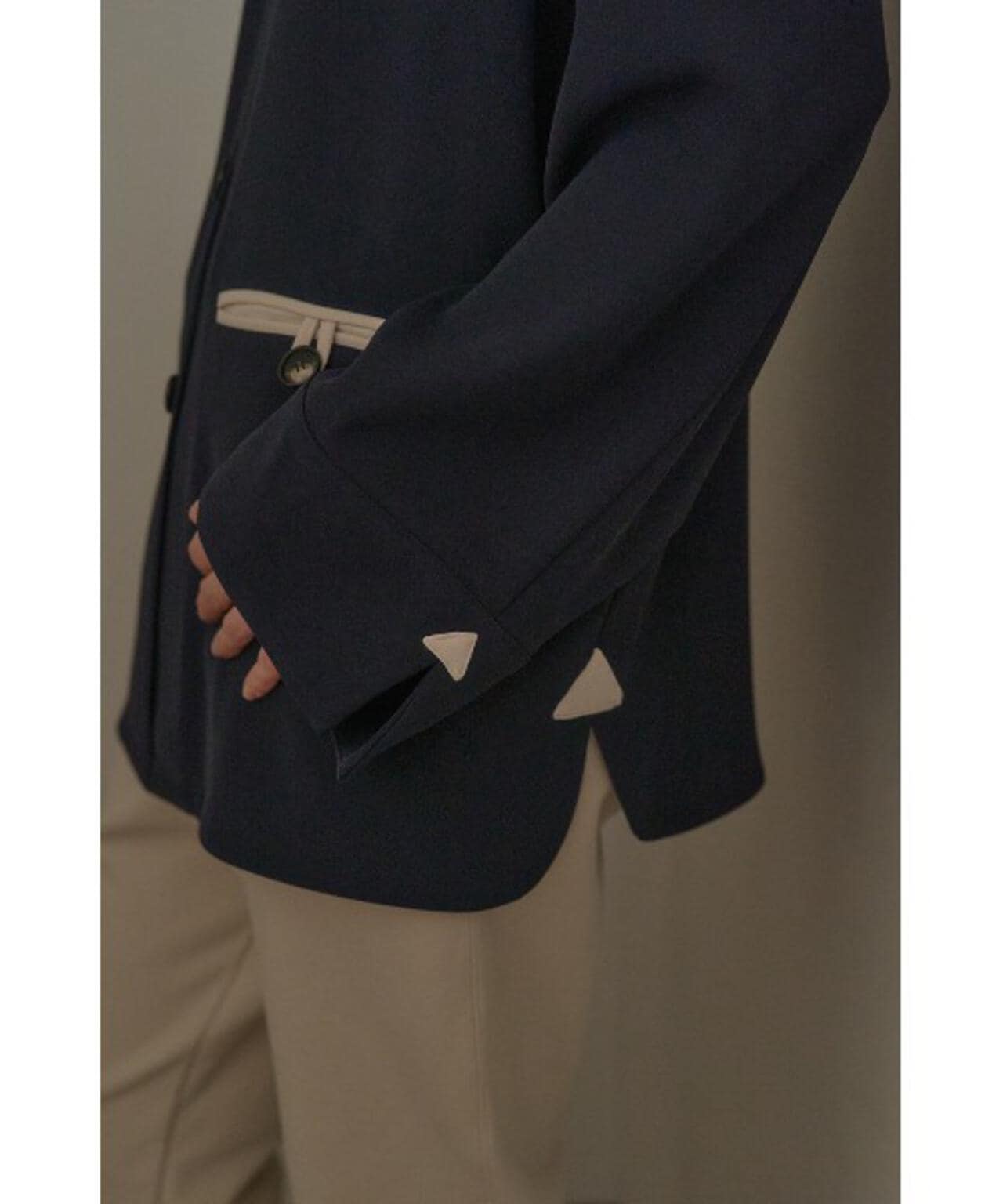 e7d720fe-1cfe-5b1f-836c-f2b3048b955c_Image