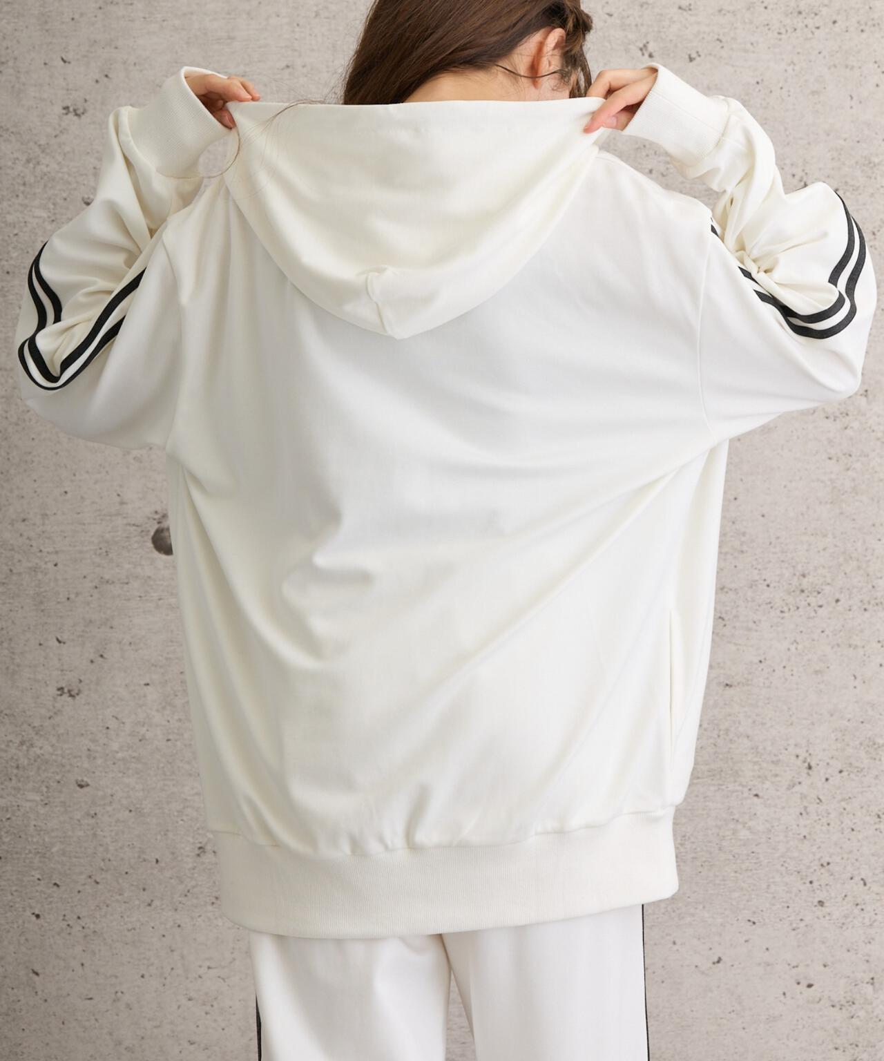 44a2b3b0-6b9c-52e1-bf80-f10904b10e87_Image