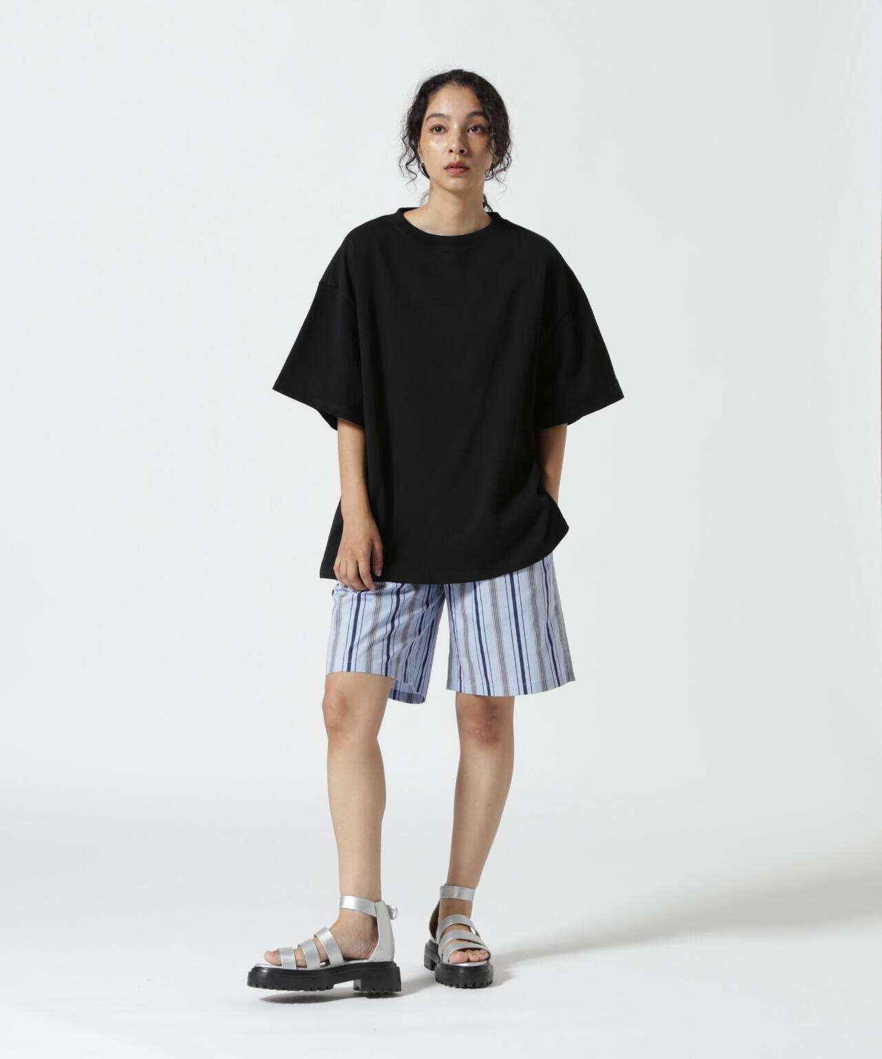 neuron/にゅうろん/オーバーサイズTシャツ