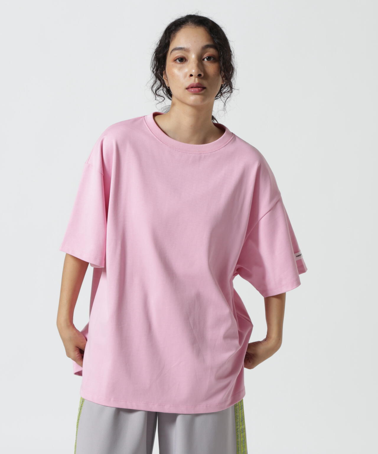 neuron/にゅうろん/オーバーサイズTシャツ