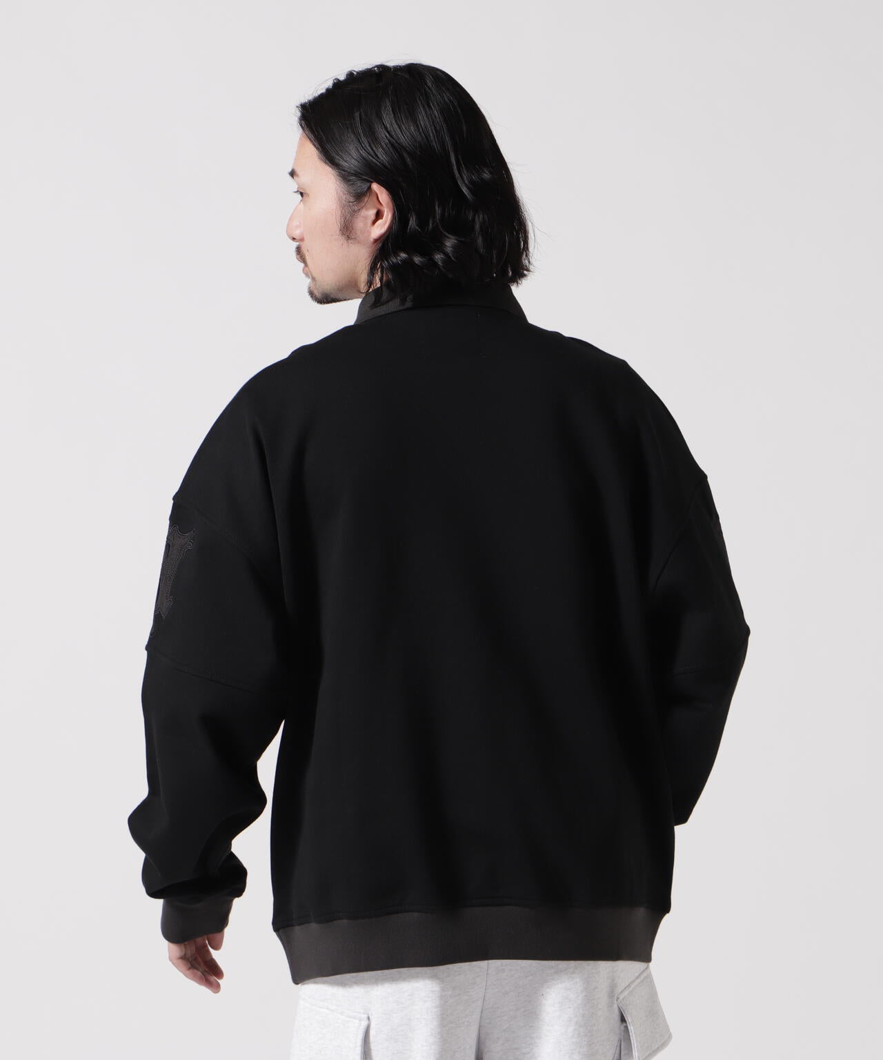UNKNOWN LONDON/アンノウンロンドン/COLLARED CREWNECK SWEAT