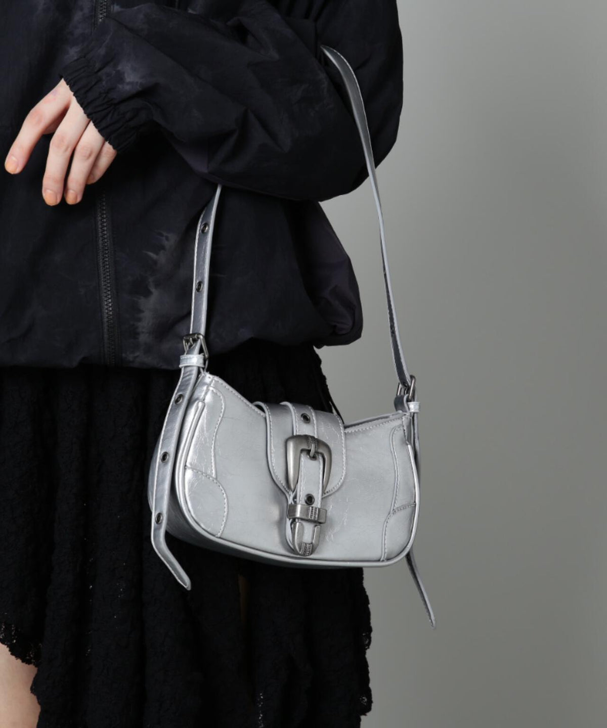 【WEB限定】SIS/エスアイエス/バックルハンドバッグ