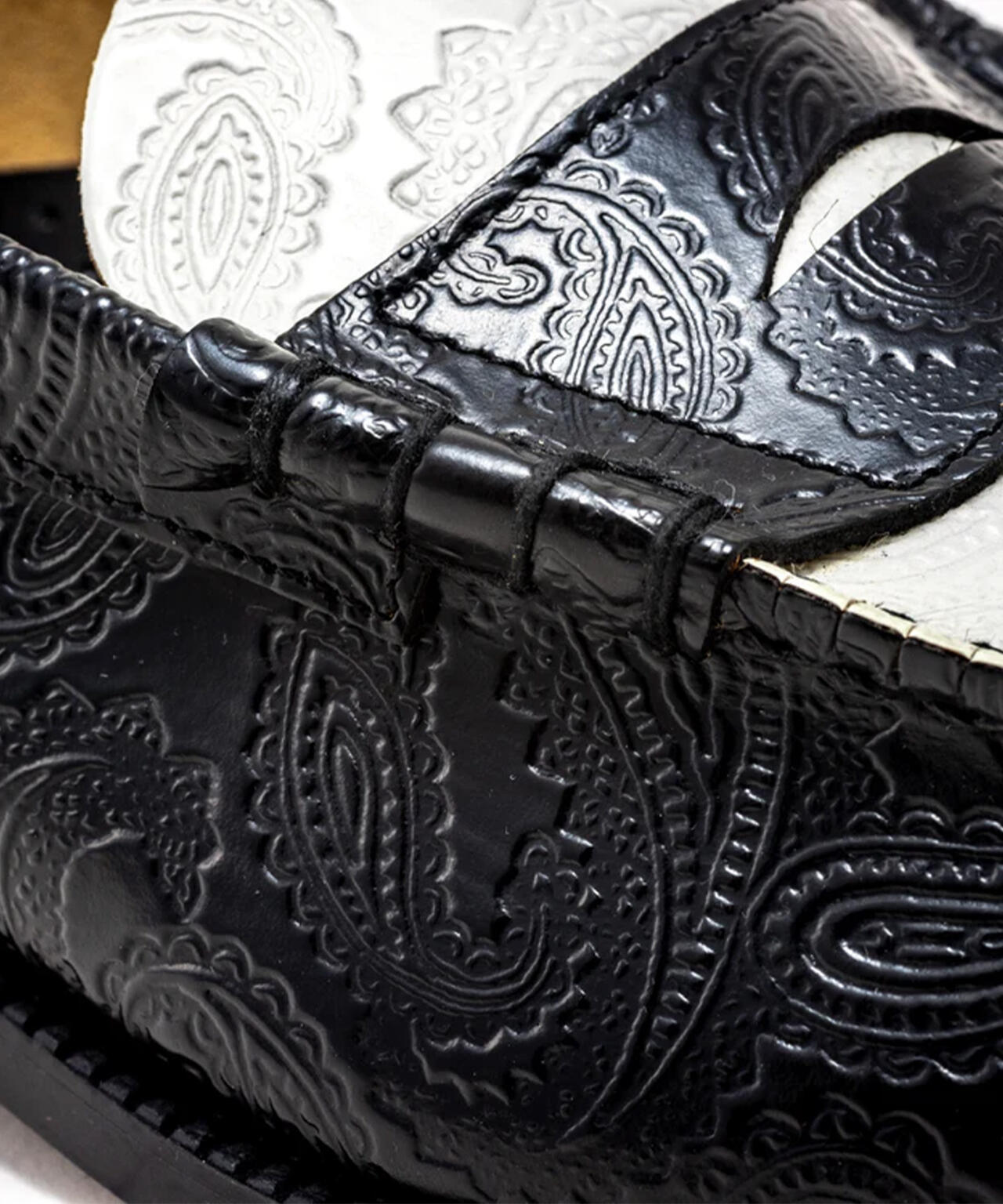 The Kenford Fineshoes/ケンフォードファインシューズ/EMBOSSED LOAFERS