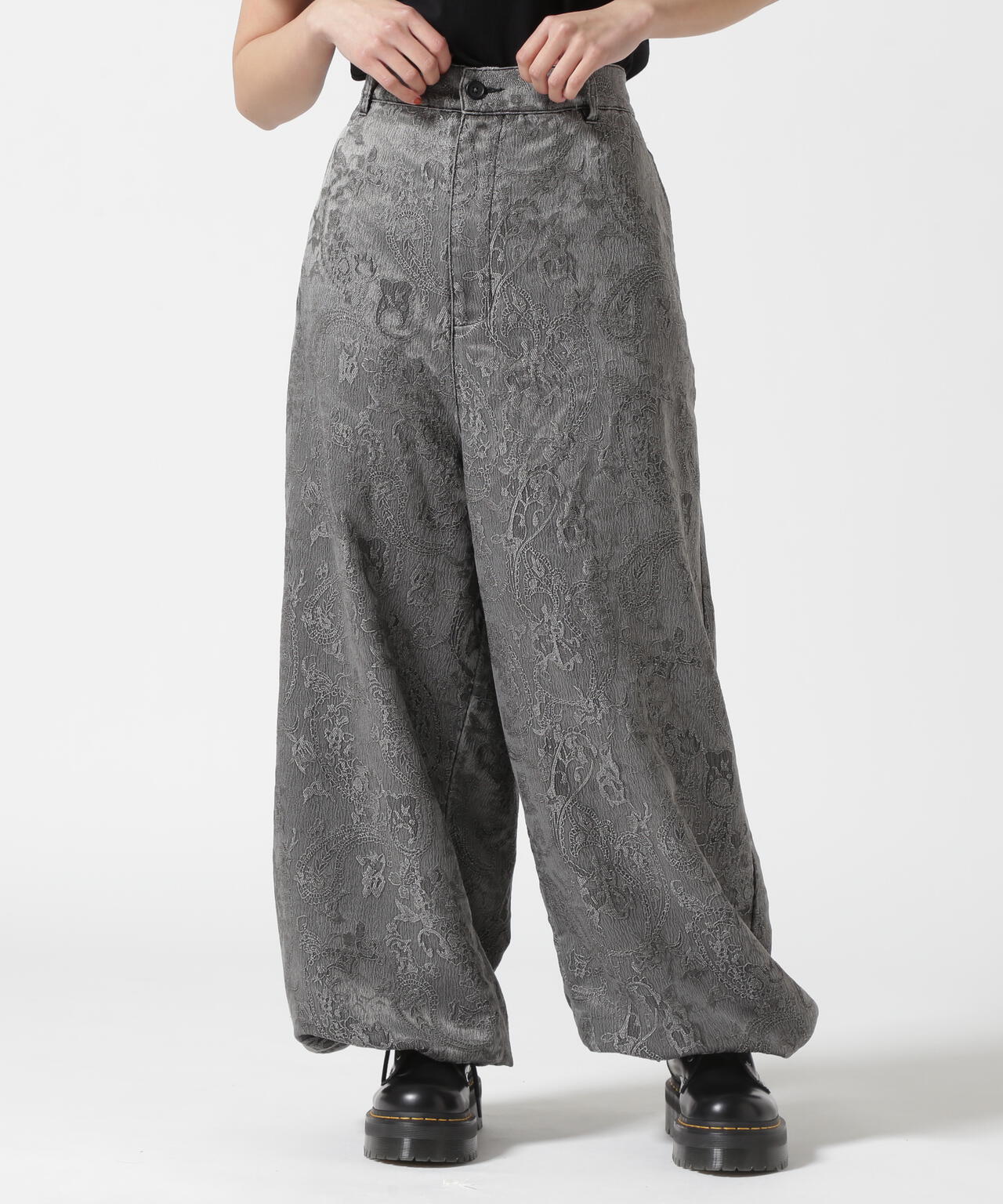 Chica/チカ/FLORAL JAQUARD PIGMENT WIDE PANTS